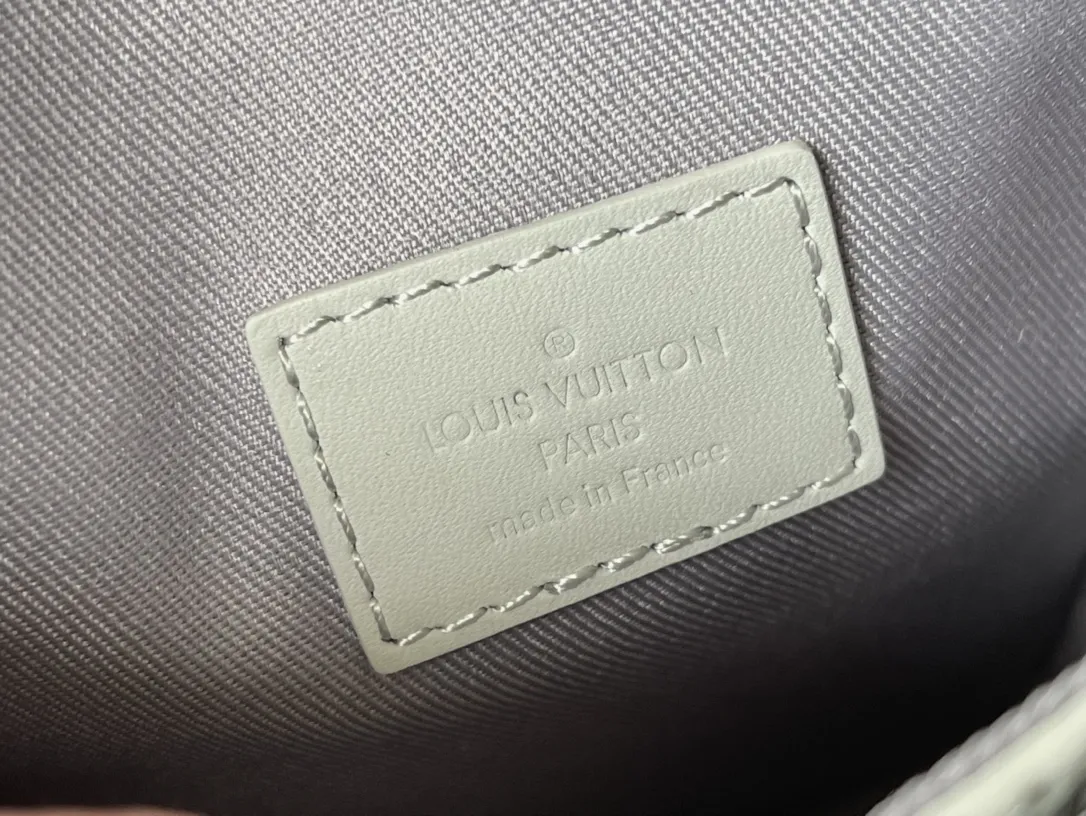 Louis Vuitton S-Lock Vertical M82568 - 图片 10