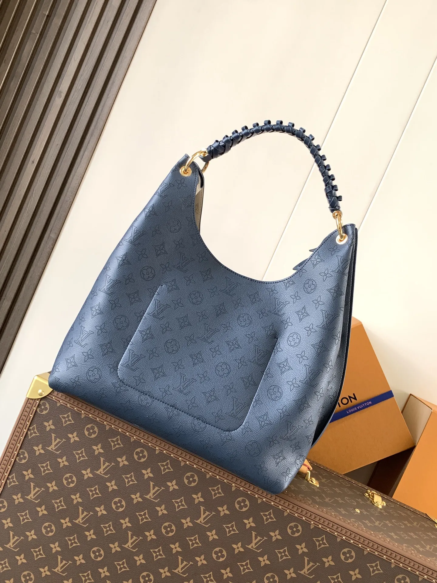 Louis Vuitton Carmel M14310 - Image 4