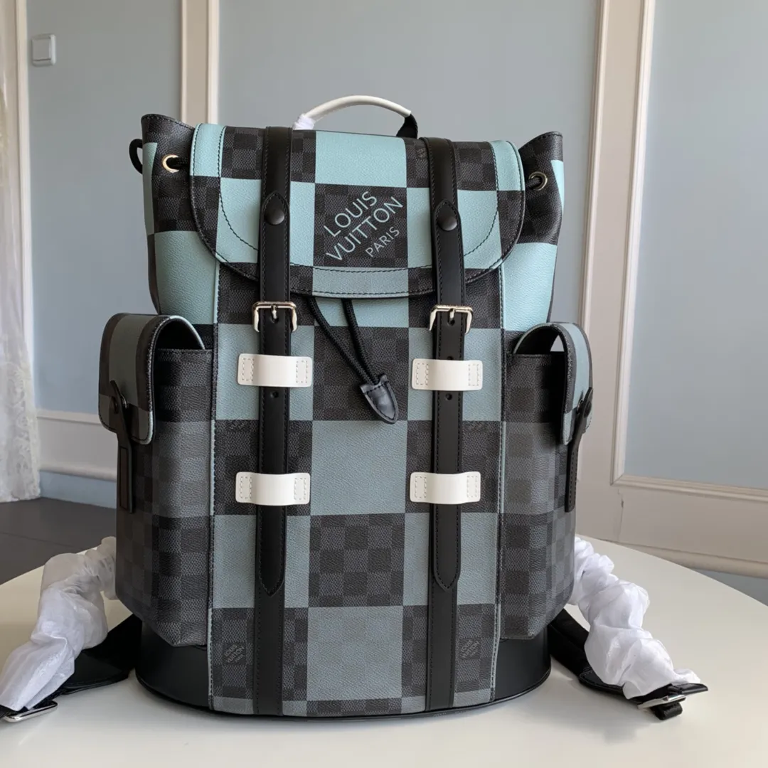 Alternative view of Louis Vuitton Christopher N40400