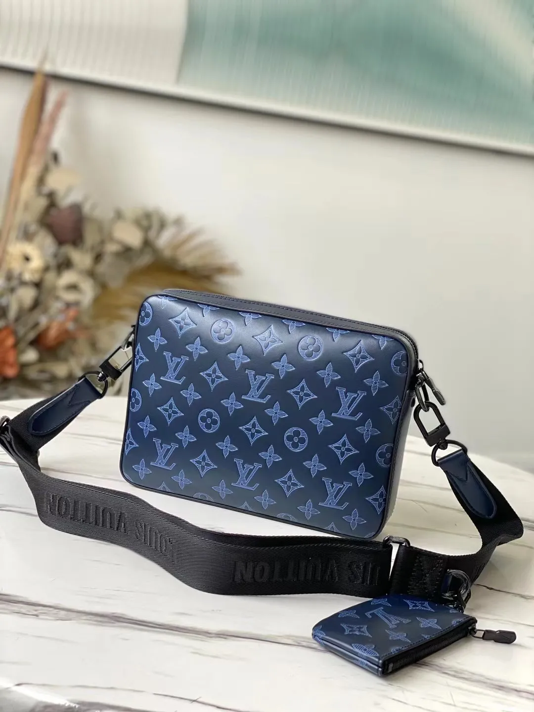 Louis Vuitton Duo Messenger Bag M45730 - Image 4