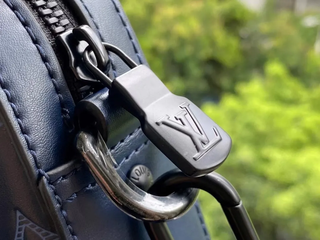 Louis Vuitton Duo Messenger Bag M45730 - Image 6