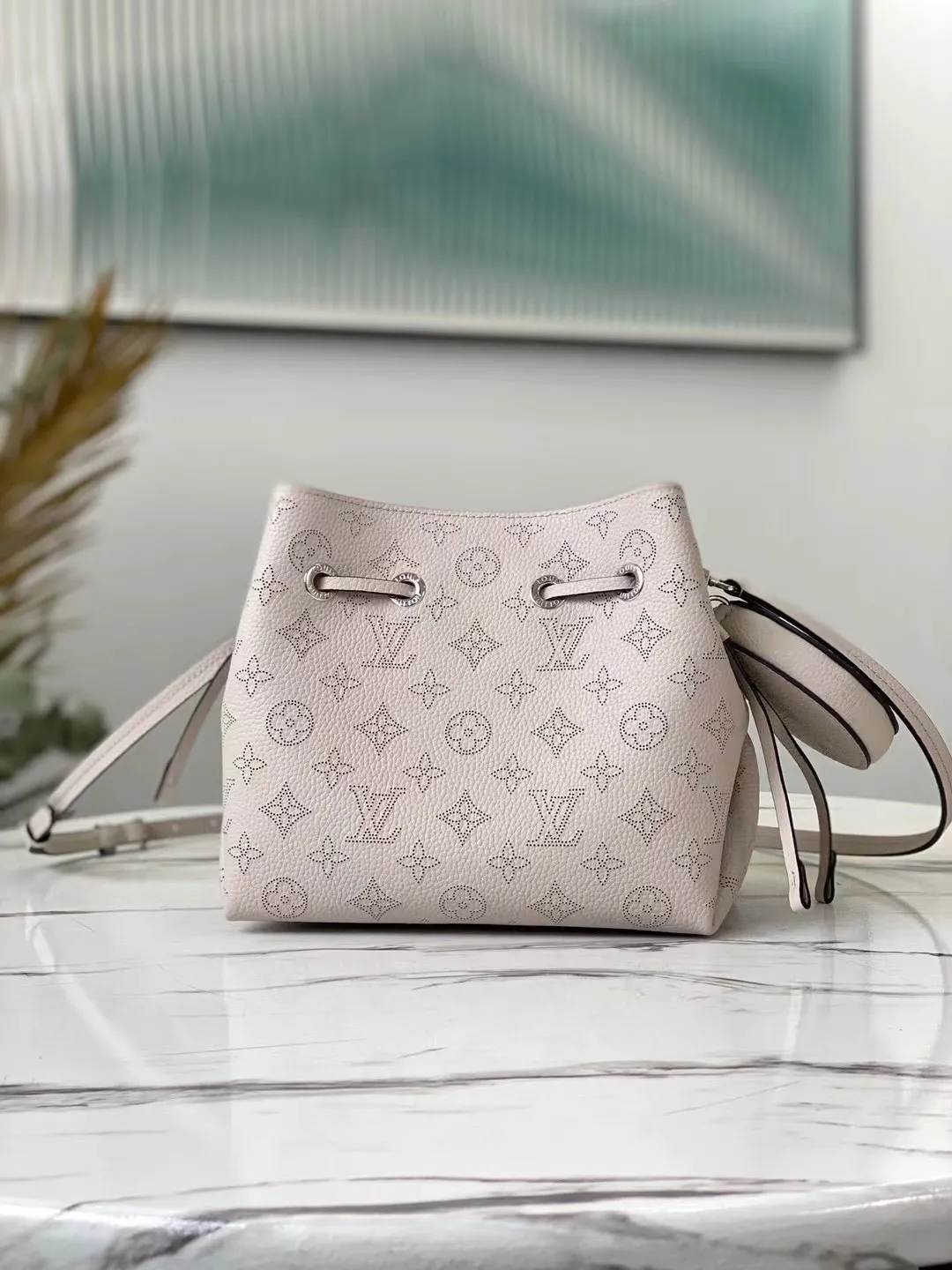 Louis Vuitton Bella M57536 - 图片 4