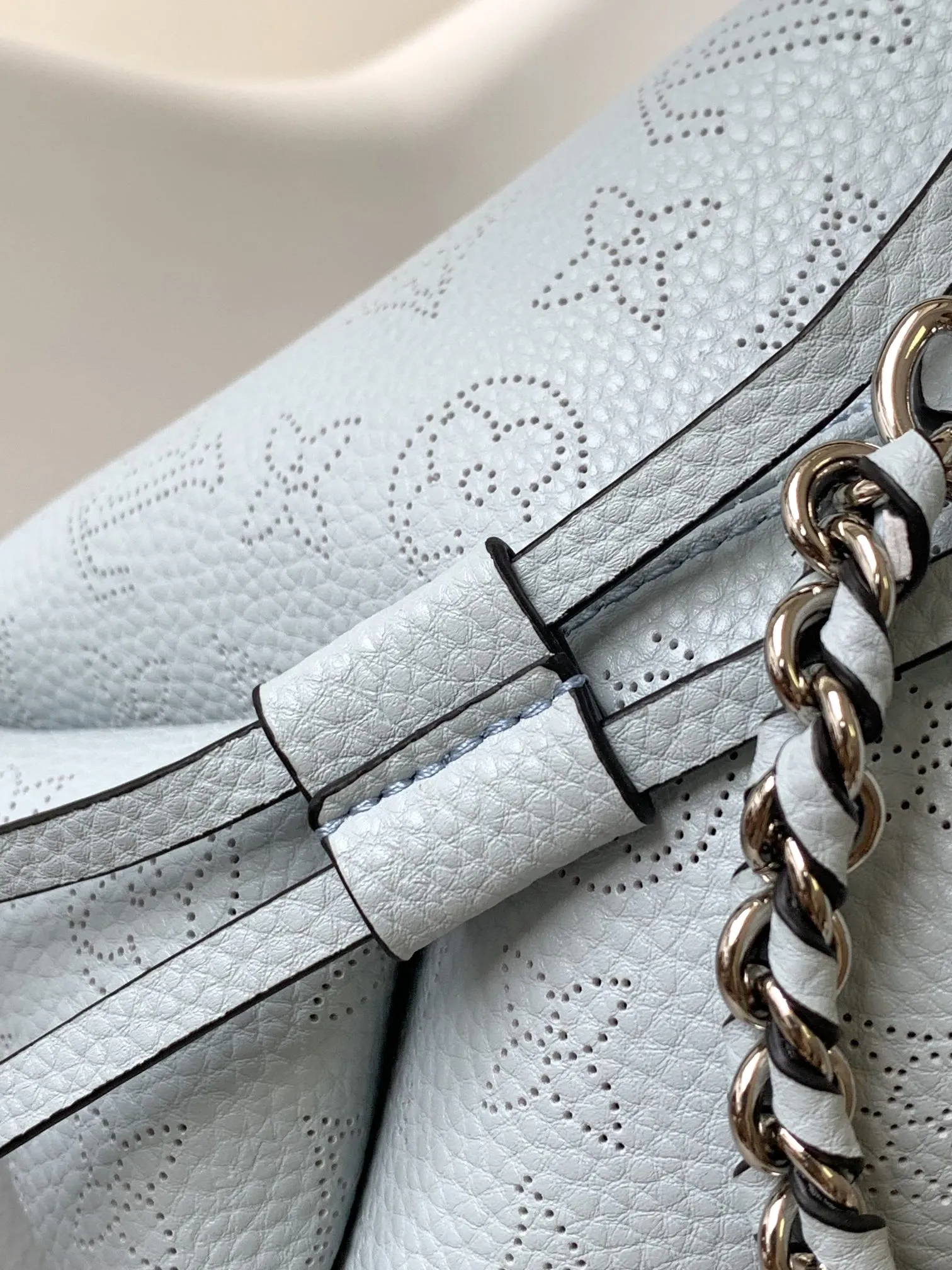 Louis Vuitton Bella M22198 - Image 7