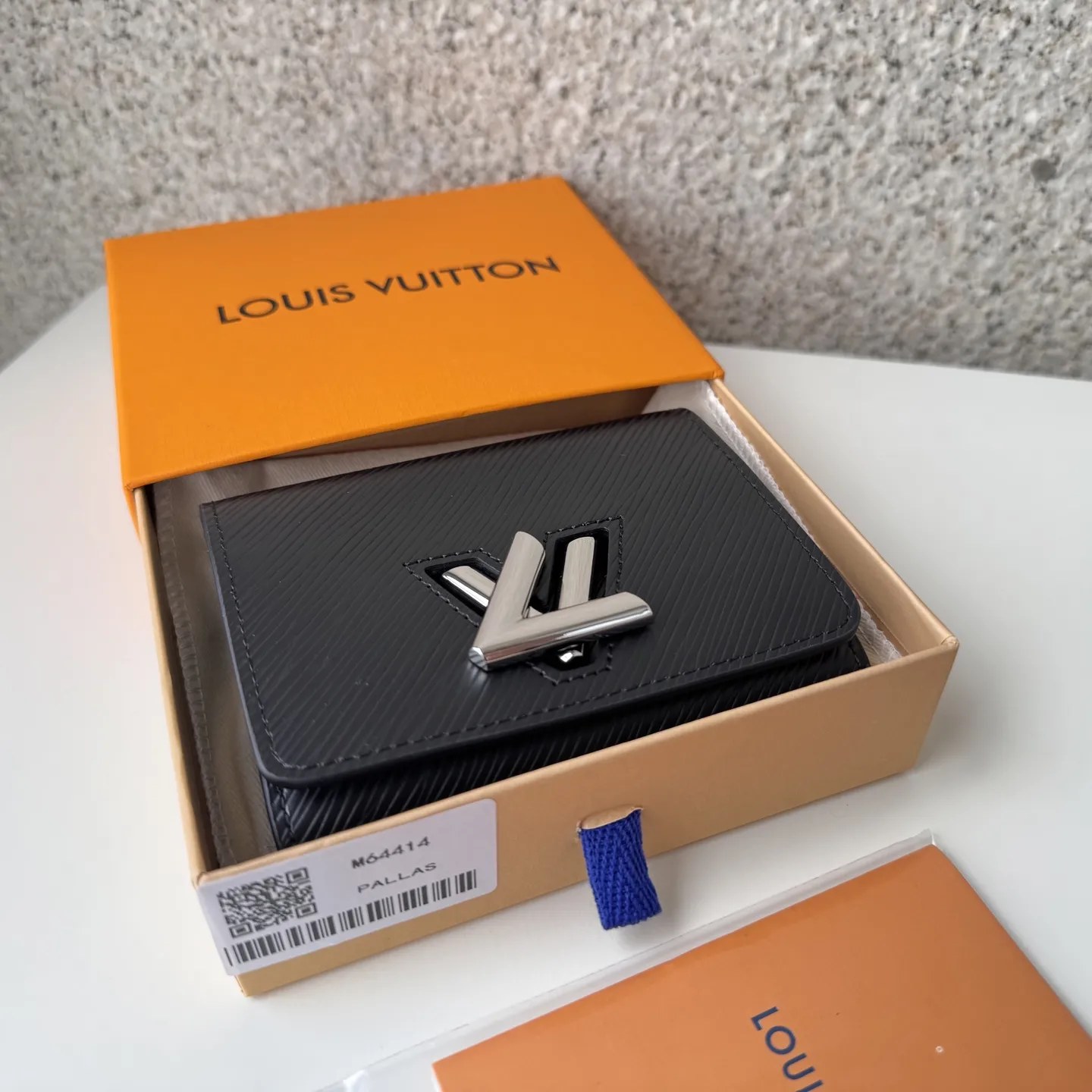 Louis Vuitton Twist Compact Wallet M64414 - 图片 3