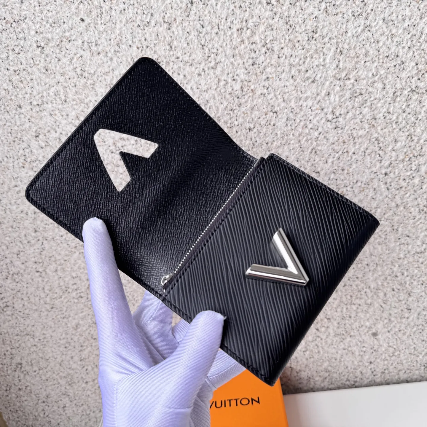 Louis Vuitton Twist Compact Wallet M64414 - 图片 6