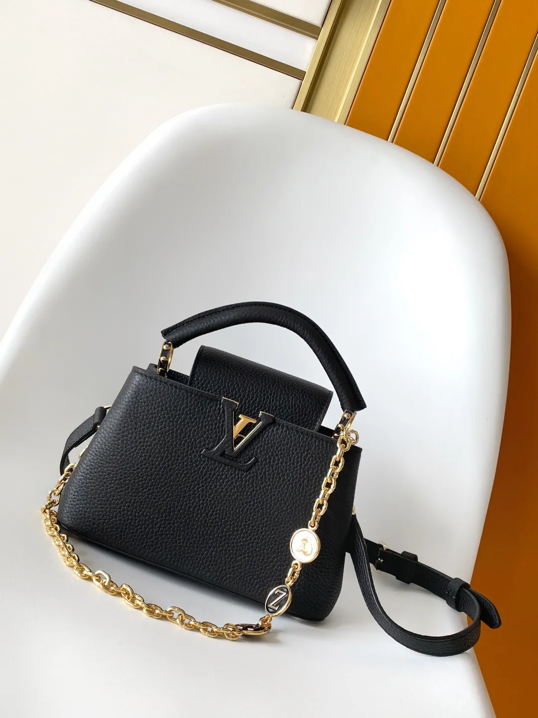 Alternative view of Louis Vuitton My Capucines K00014