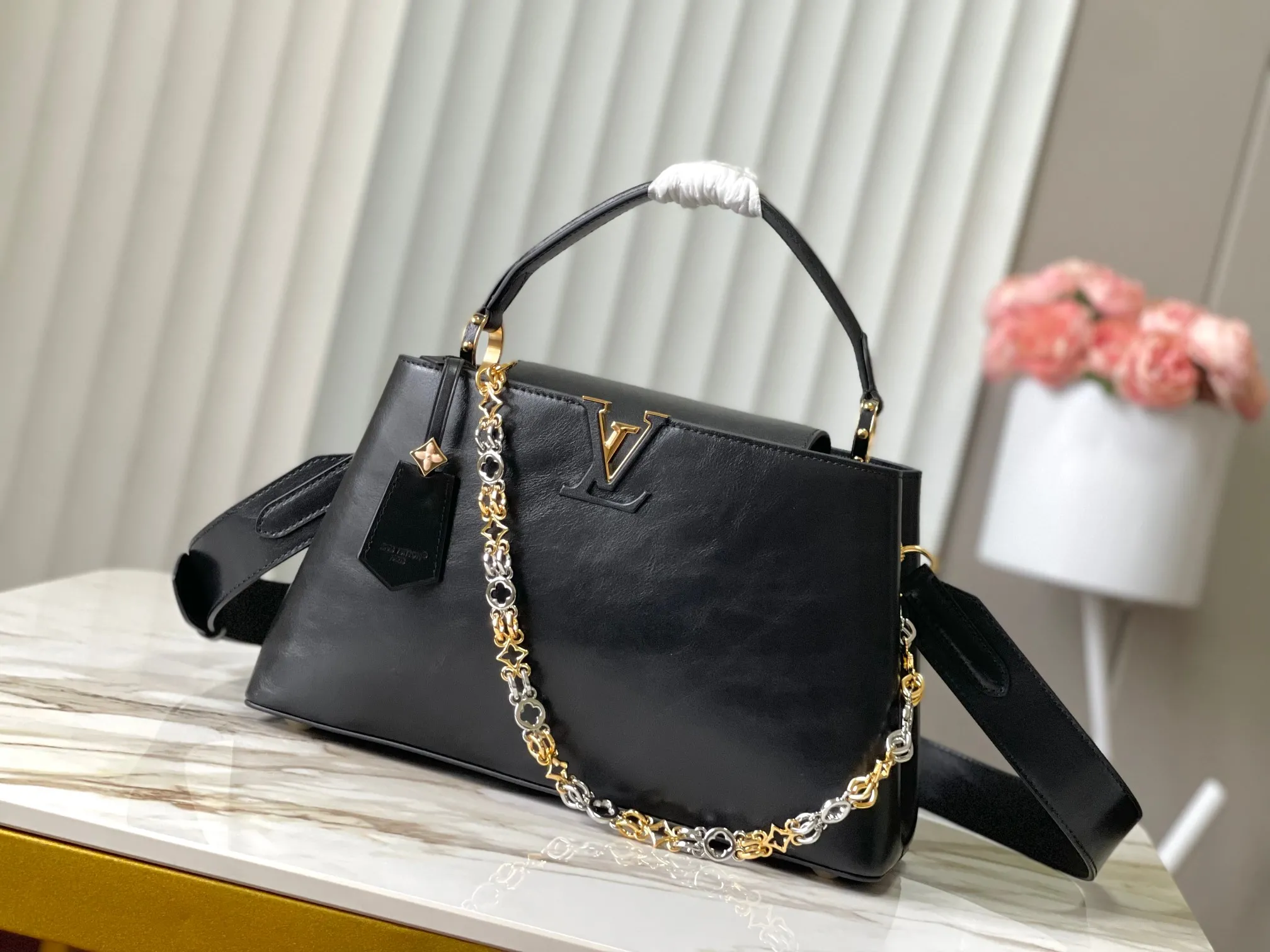 Louis Vuitton Capucines MM Souple M12924 - 图片 11