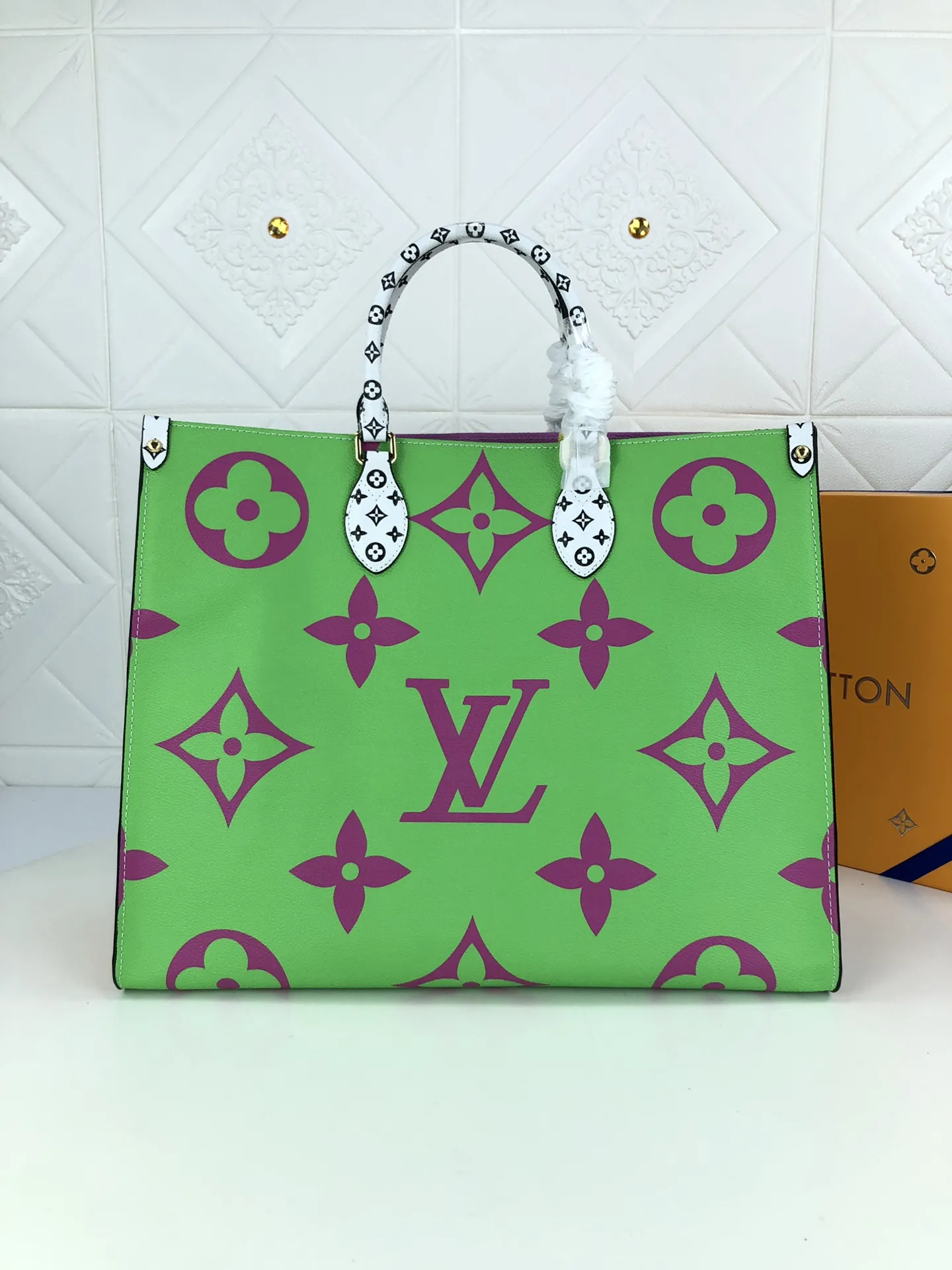 Alternative view of Louis Vuitton Onthego GMM44570