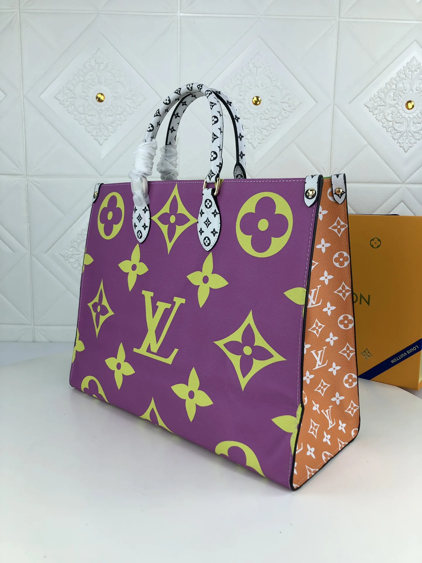 Louis Vuitton Onthego GMM44570 - 图片 5