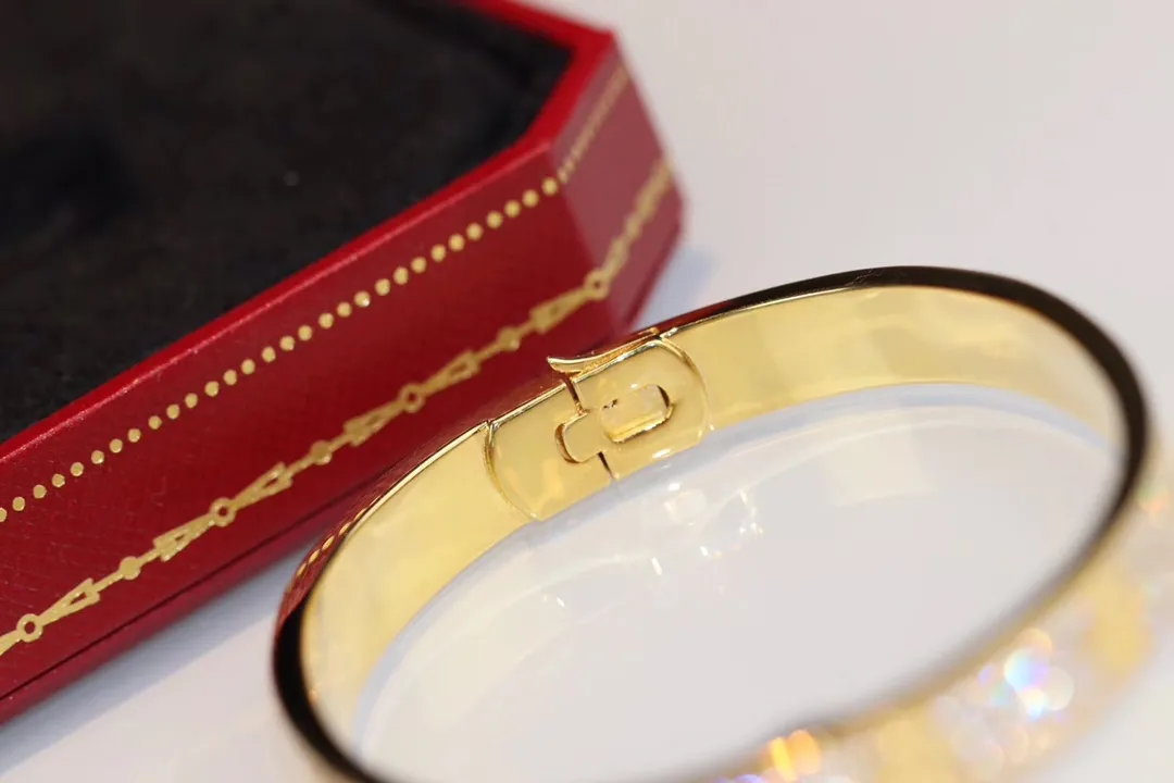 Cartier Love bracelet, classic model, paved, 10 diamonds N6727317 - Image 9