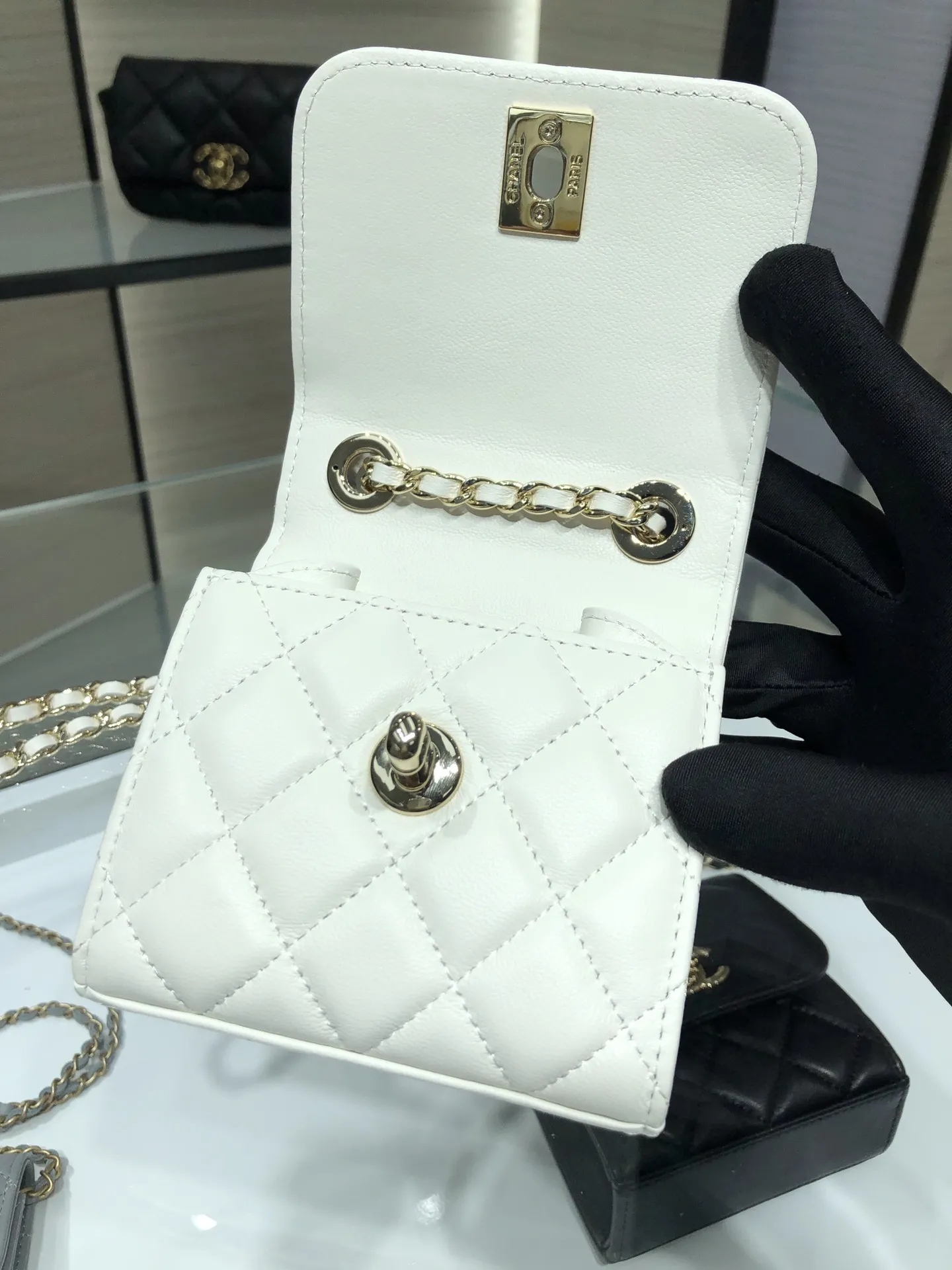 Chanel Quilted Lambskin Trendy Cc Mini Chain Wallet A81633 - Image 6