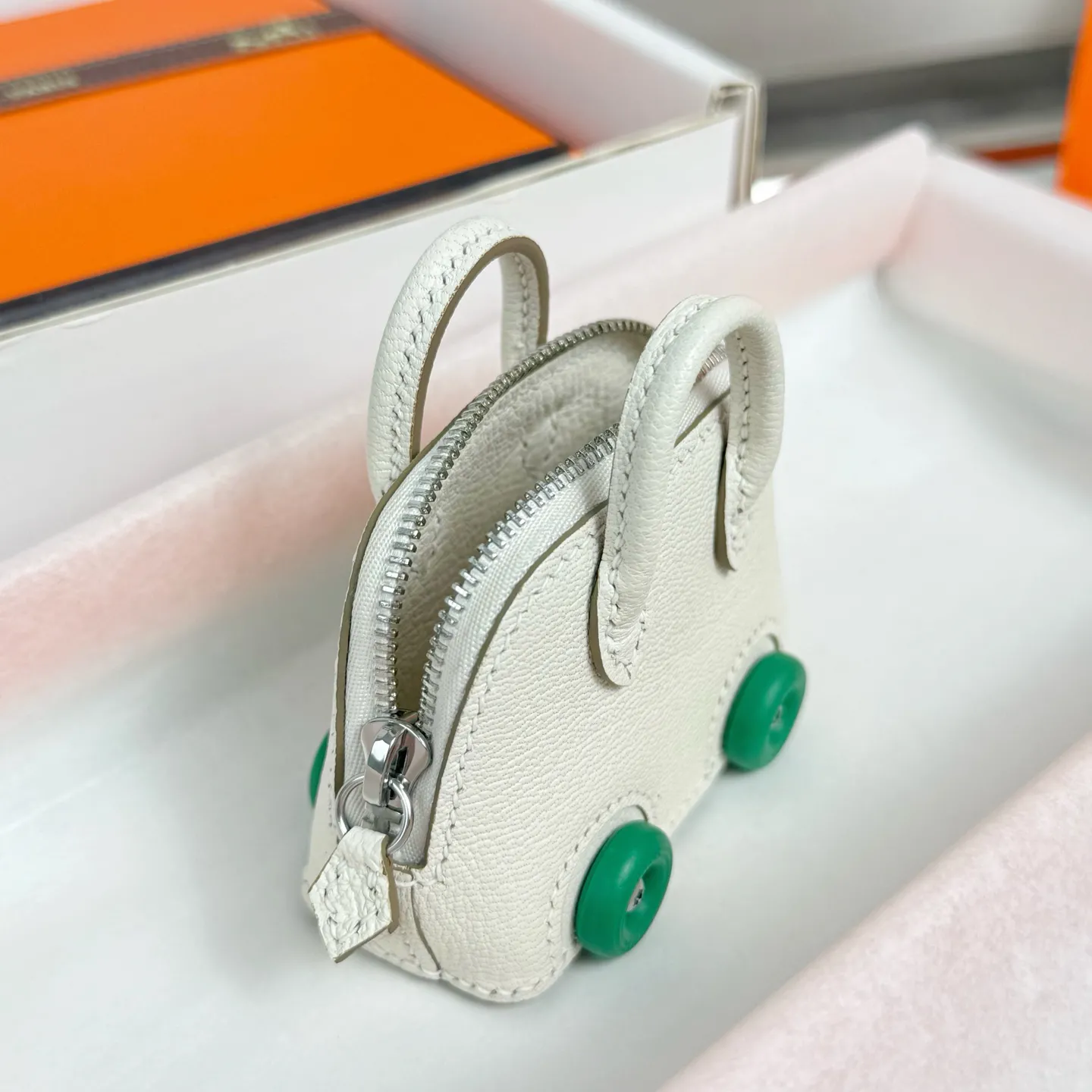 Hermes Bolide On Wheels Bag H083969CKAT - 图片 12