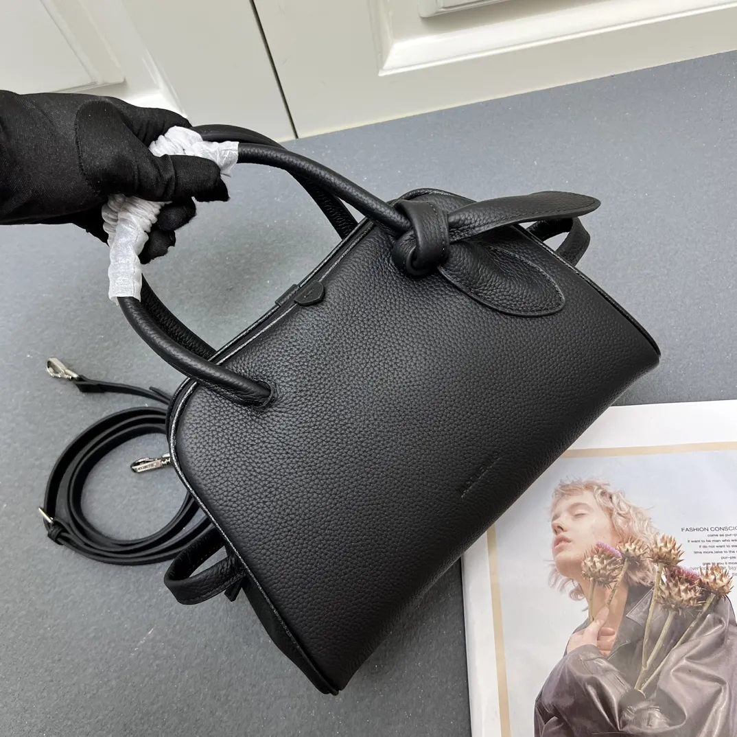 Jacquemus The Turismo BAU00417 - Image 5