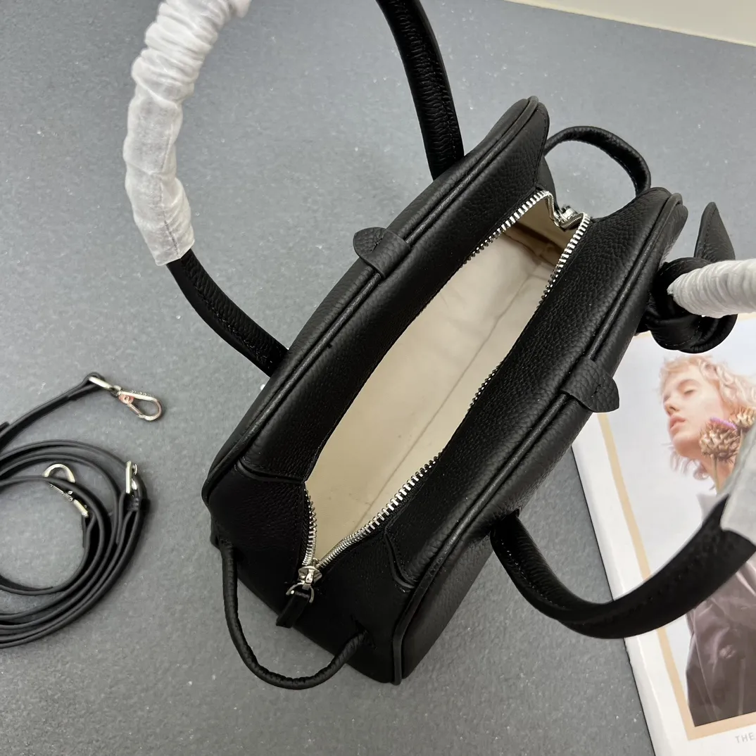 Jacquemus The Turismo BAU00417 - Image 10