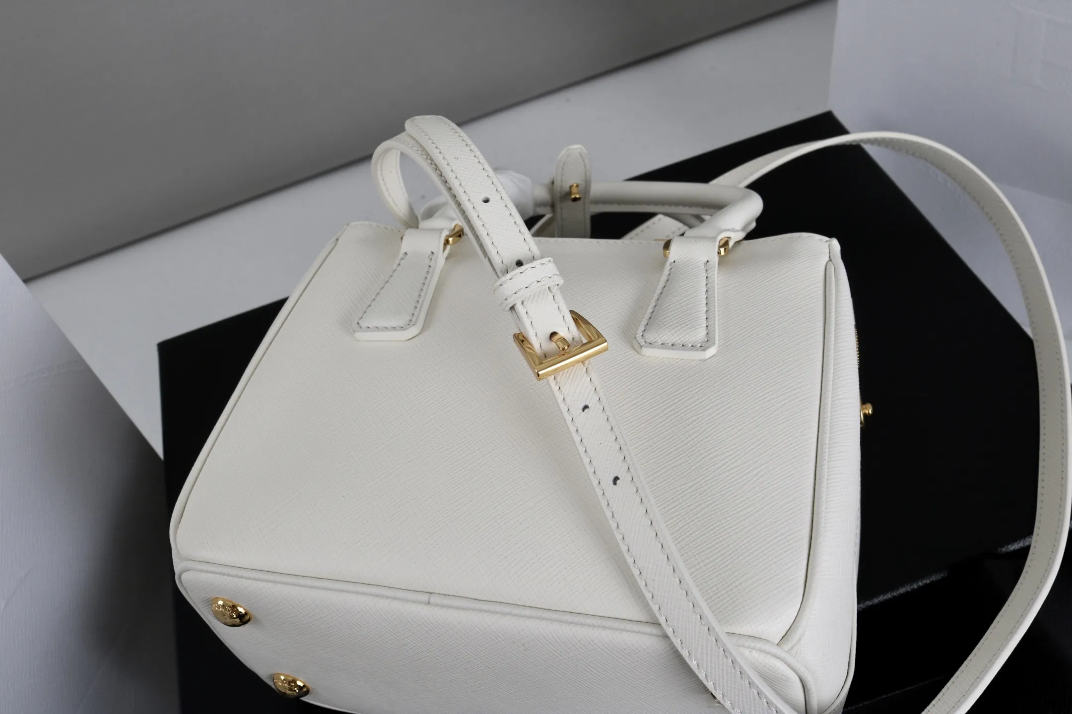 Prada Galleria mini Saffiano leather bag 1BA906 - Image 9