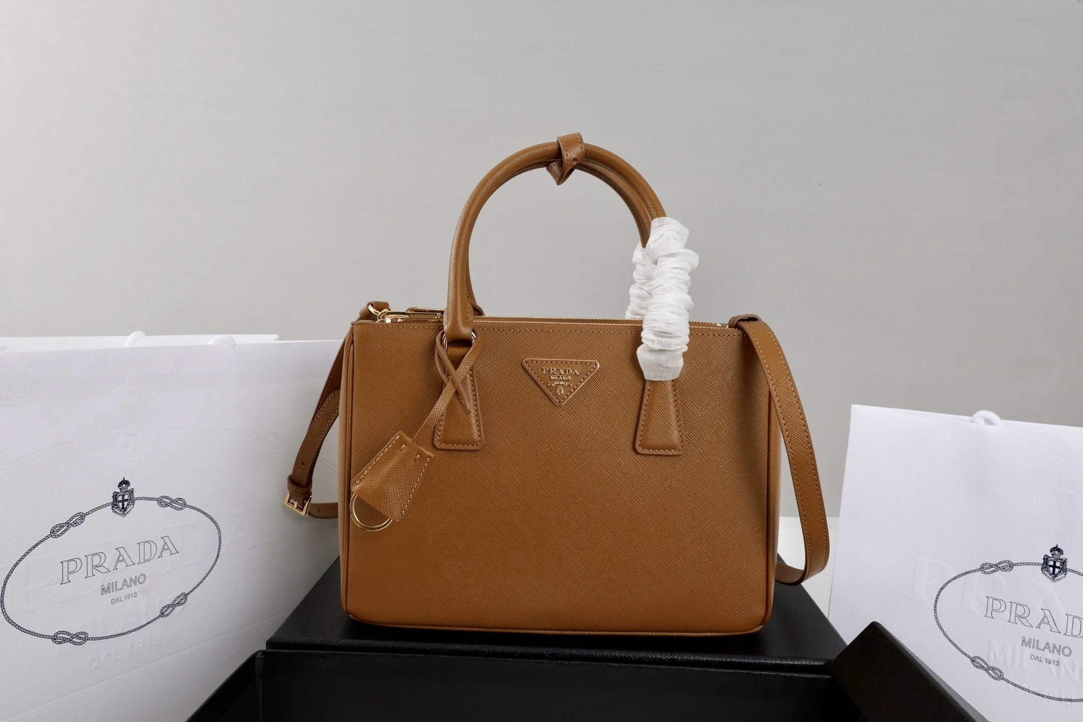 Alternative view of Prada Galleria medium Saffiano leather bag 1BA863