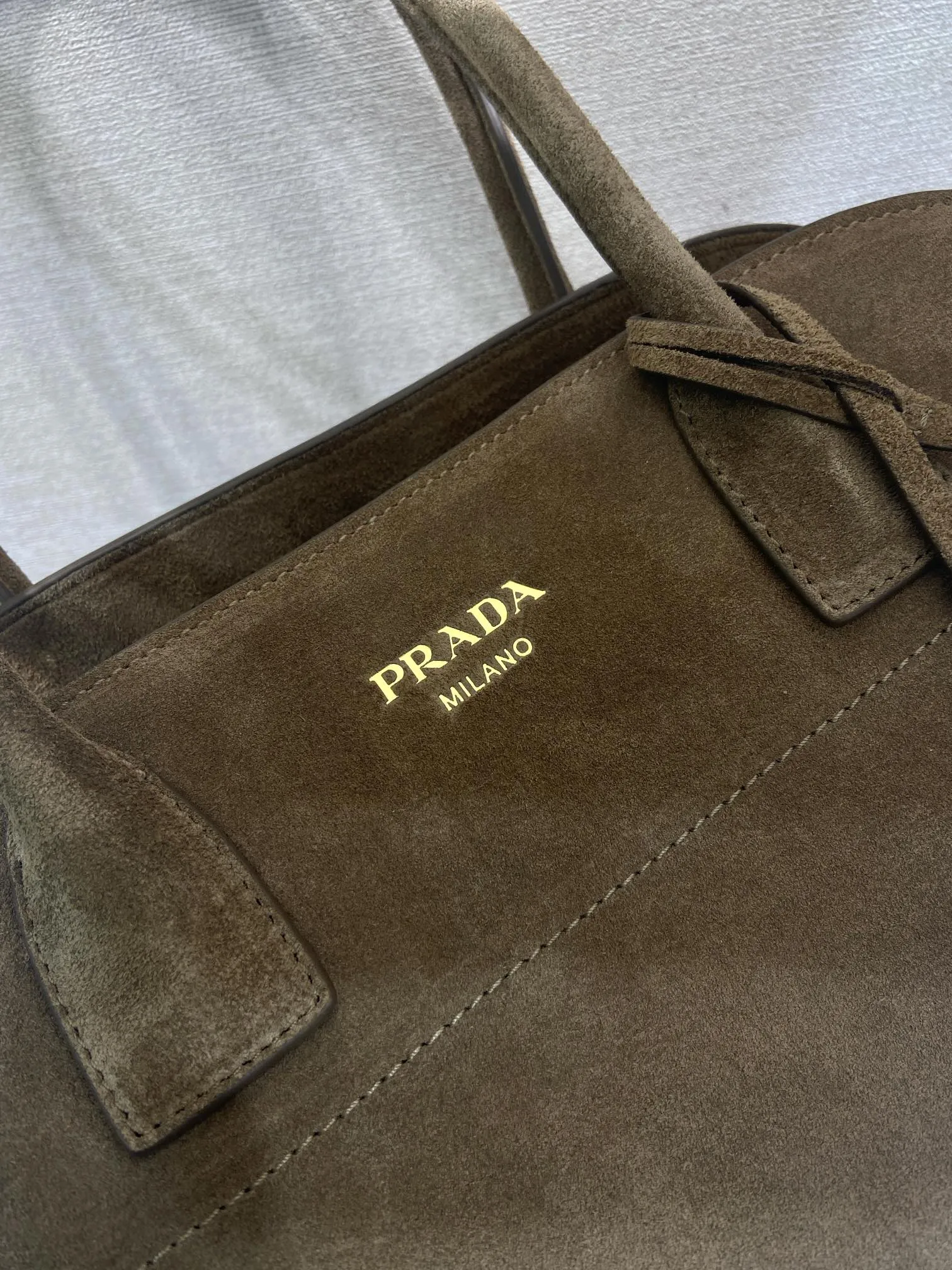 Prada Medium suede tote bag 1BG572 - Image 8
