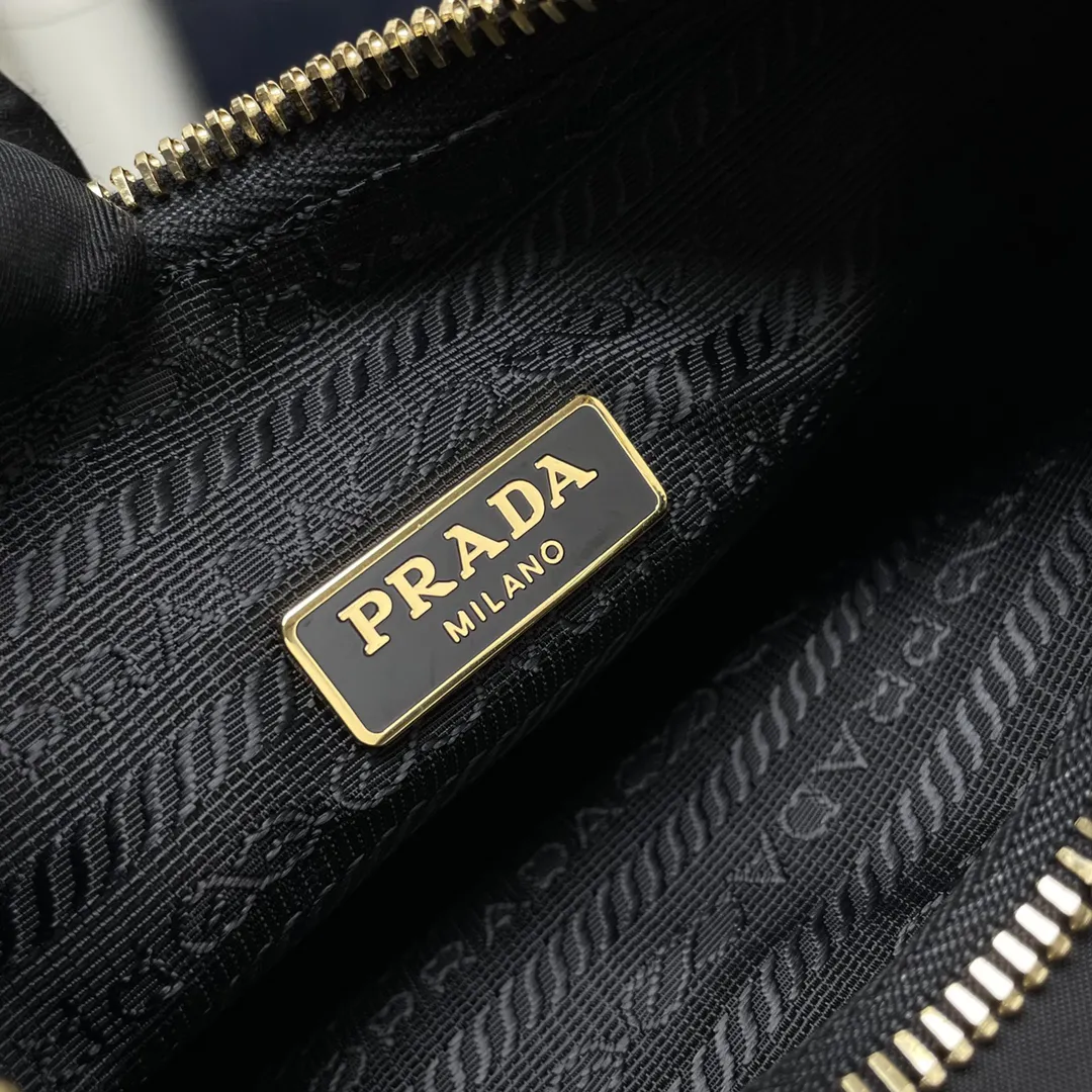 Alternative view of Prada Prada Re-Edition 2005 Re-Nylon bag 1BH204