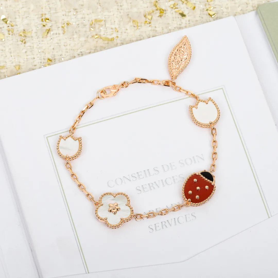 Van Cleef & Arpels Lucky Spring bracelet, 5 motifs VCARP7RR00 - Image 2