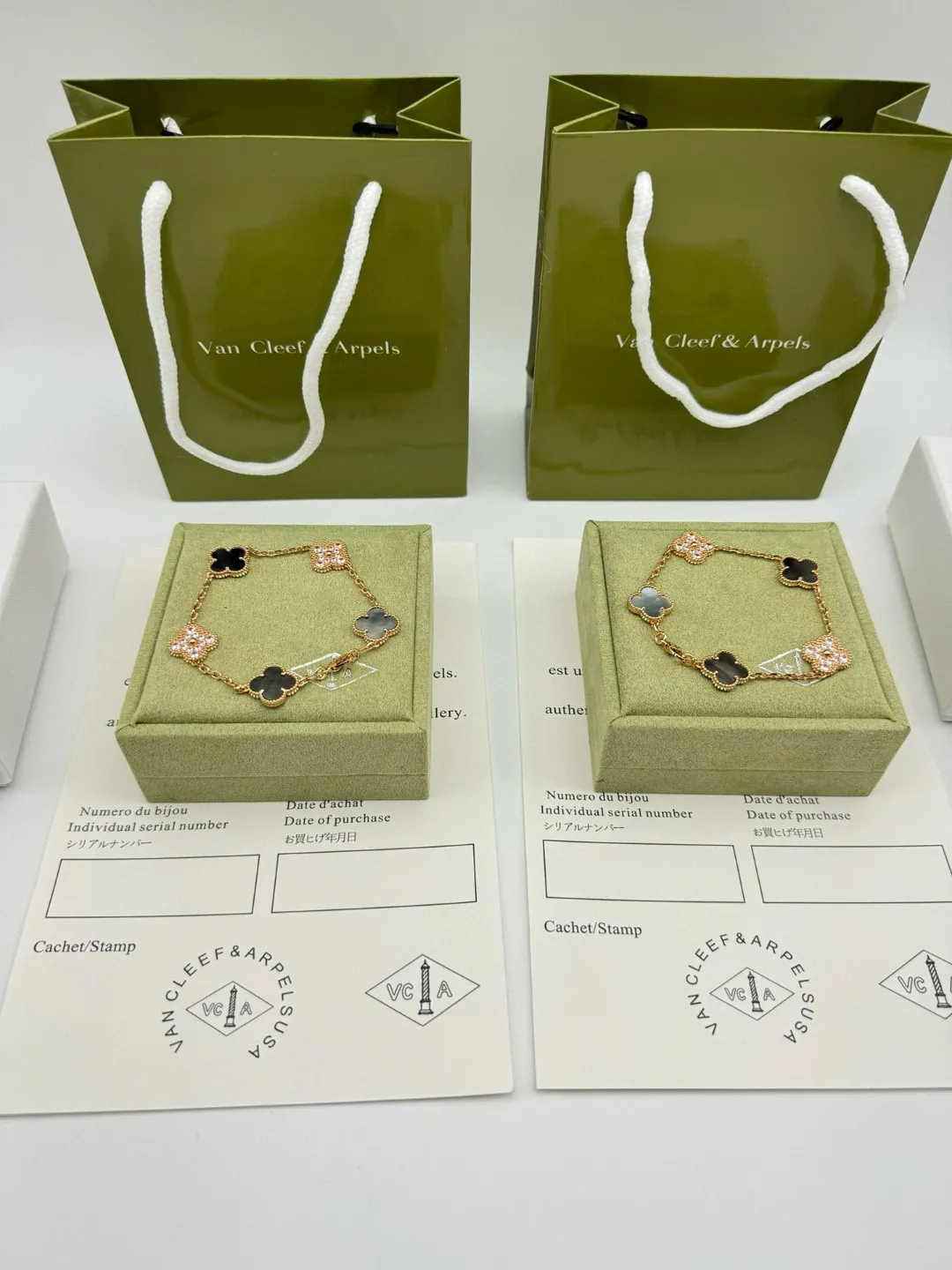 Alternative view of Van Cleef & Arpels Vintage Alhambra bracelet, 5 motifs