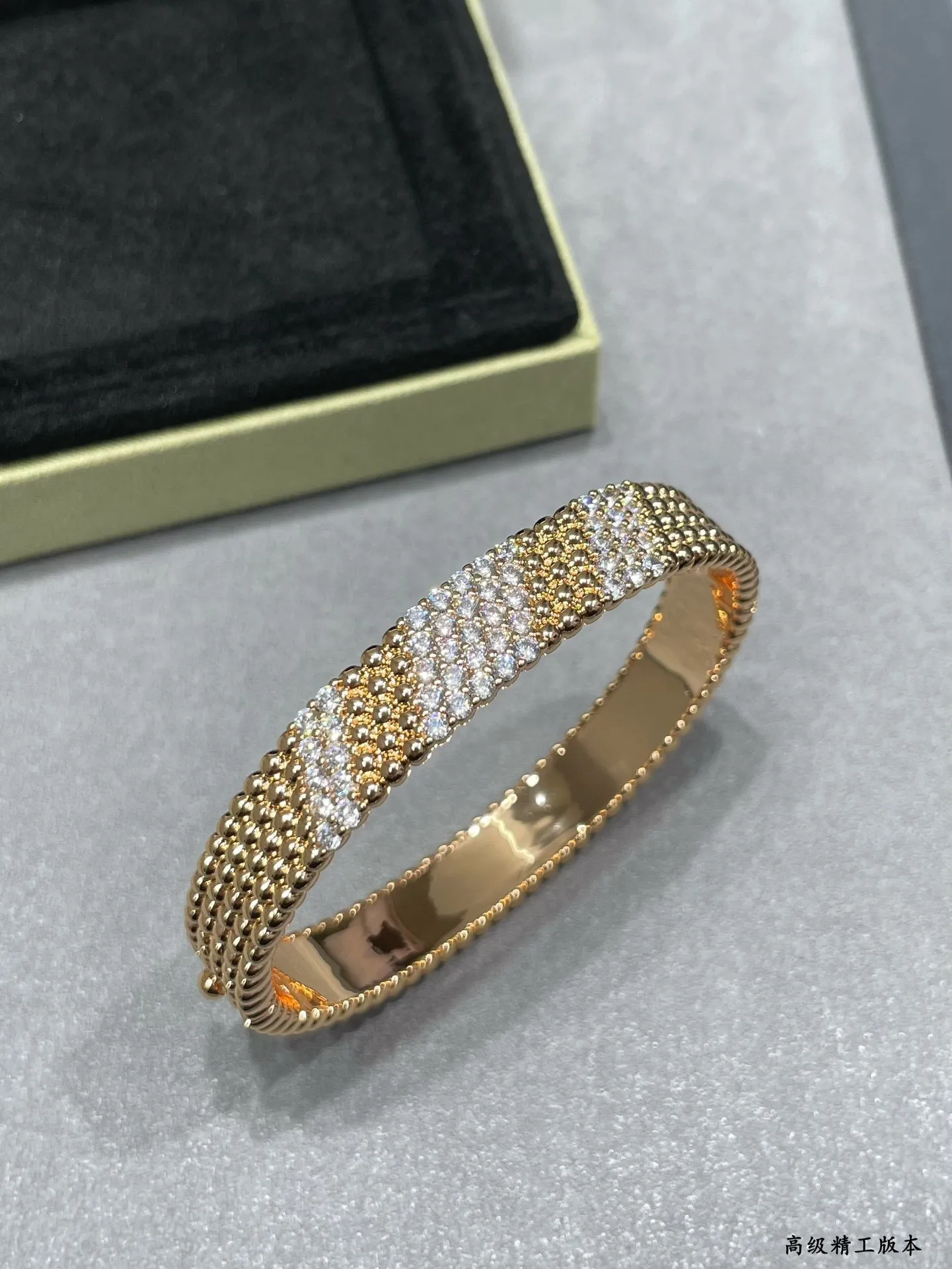 Van Cleef & Arpels Perlée diamonds bracelet, 5 rows, medium model VCARPFYG00 - Image 8