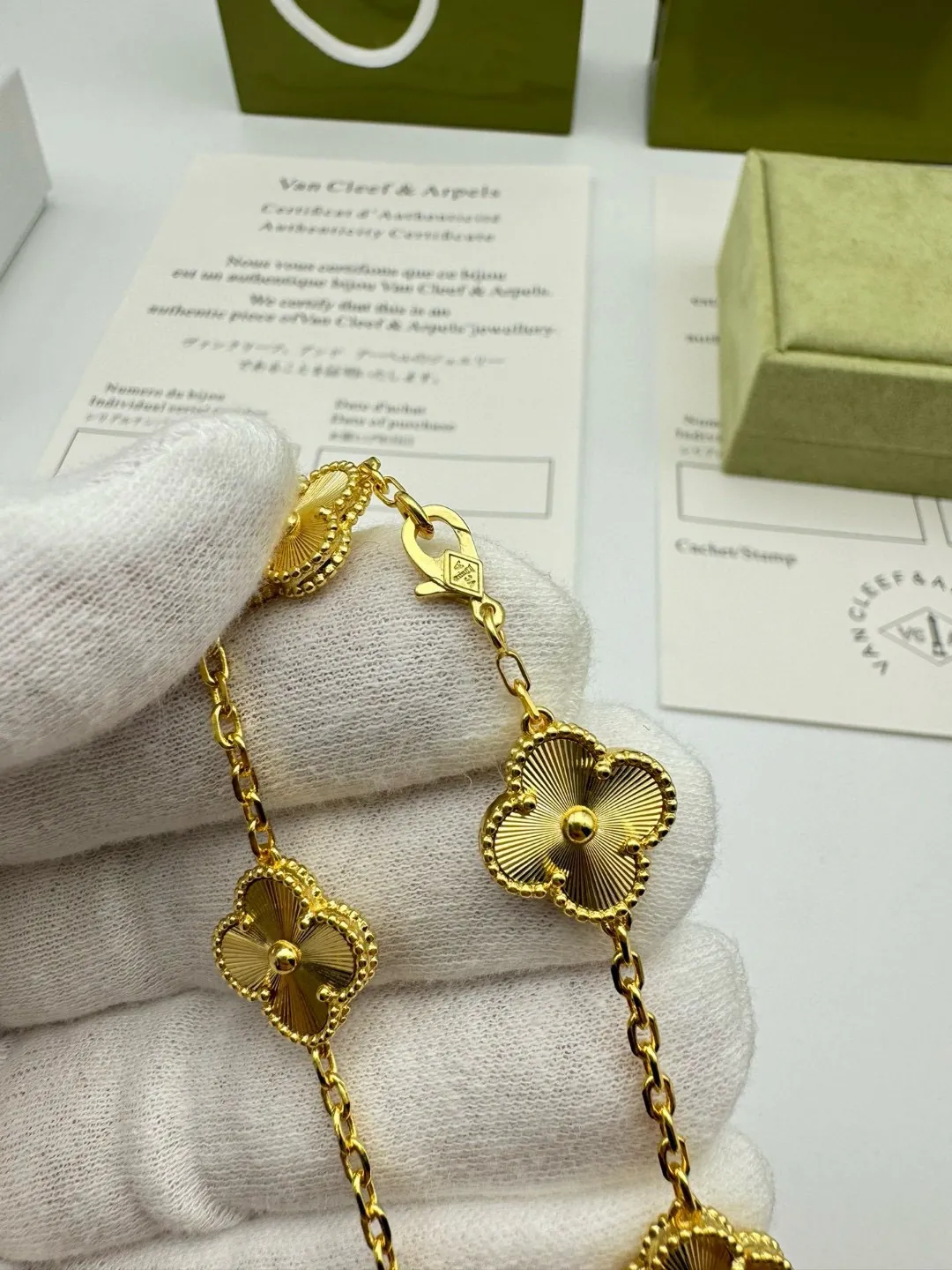 Van Cleef & Arpels Vintage Alhambra bracelet, 5 motifs VCARP3JK00 - Image 9