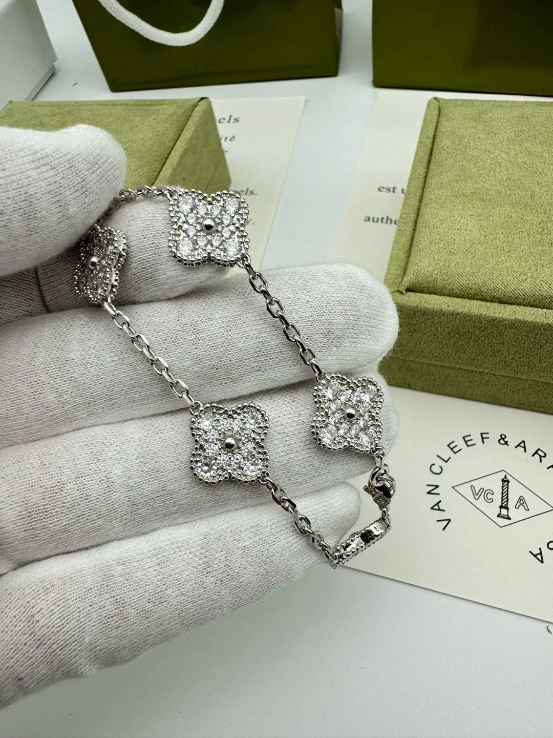 Van Cleef & Arpels Vintage Alhambra bracelet, 5 motifs VCARA41500 - 图片 12