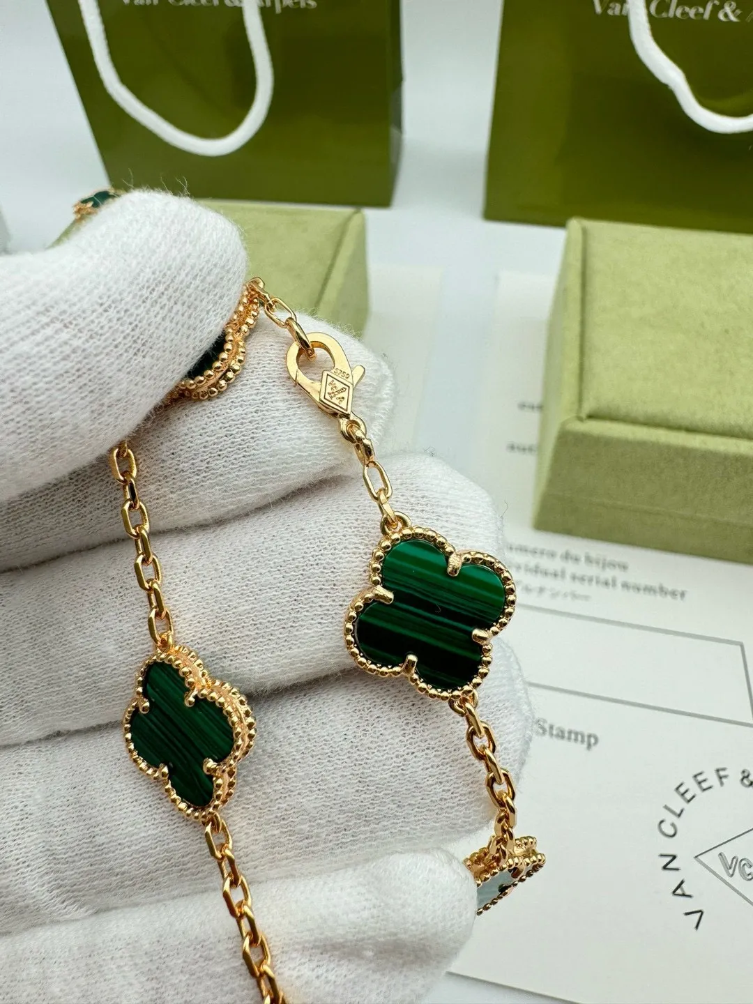 Van Cleef & Arpels Vintage Alhambra bracelet, 5 motifs VCARL80900 - 图片 11
