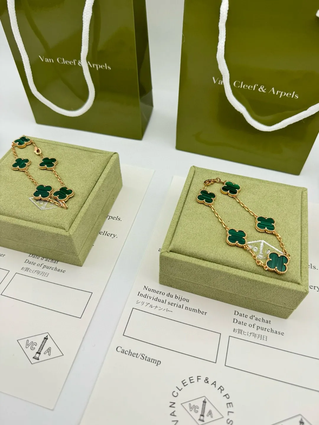 Van Cleef & Arpels Vintage Alhambra bracelet, 5 motifs VCARL80900 - 图片 12