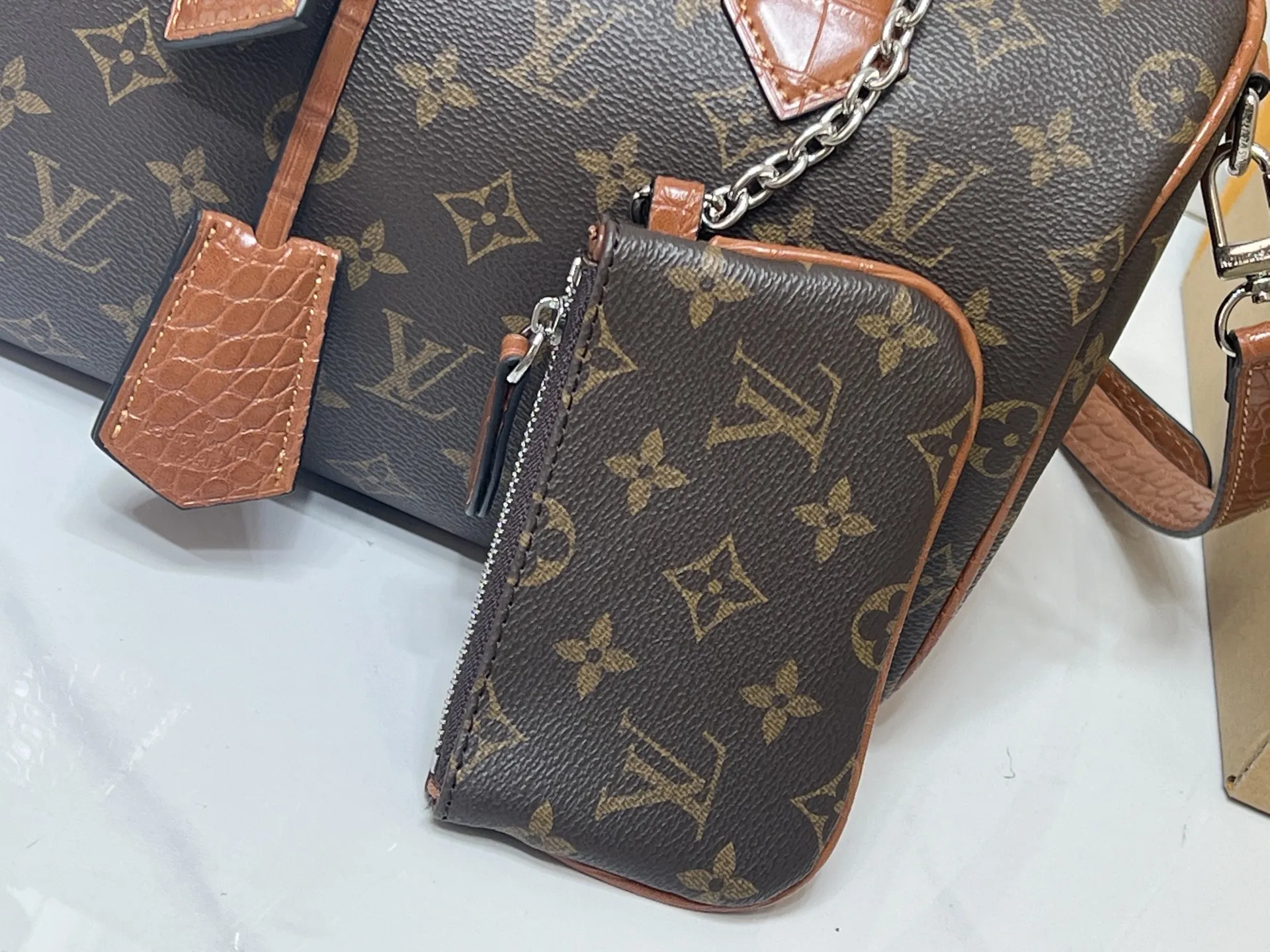 Louis Vuitton Speedy P9 Bandouli??re 25 Monogram Leather Bag - 图片 4