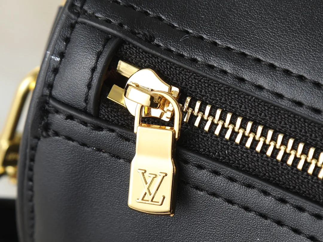 Louis Vuitton Speedy Soft 30 130th Anniversary Leather Handbag - Image 7