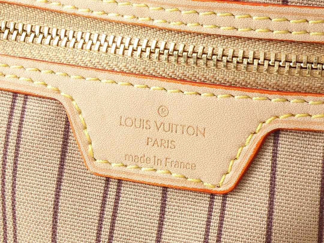 Louis Vuitton Neverfull Bandouli??re Inside Out MM Tote Bag Beige Interior - 图片 8