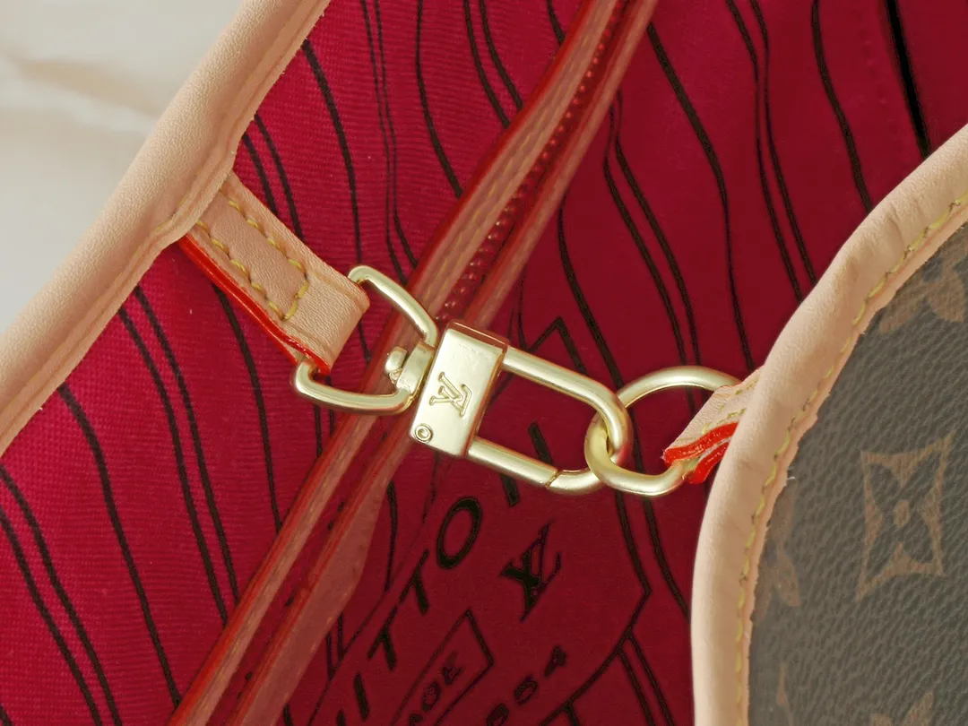 Louis Vuitton Neverfull Bandouli??re Inside Out MM Tote Bag Pink Interior - 图片 6