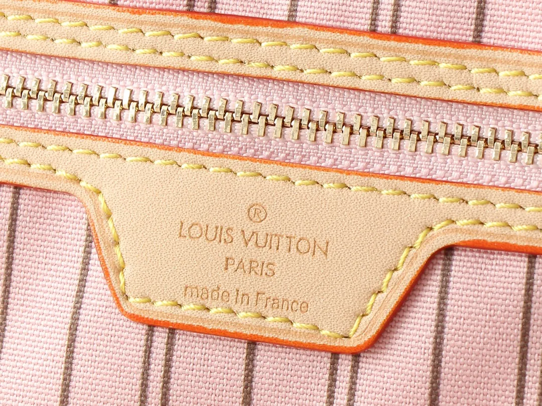 Louis Vuitton Neverfull Bandouli??re Inside Out MM Tote Bag Pink Interior - Image 8