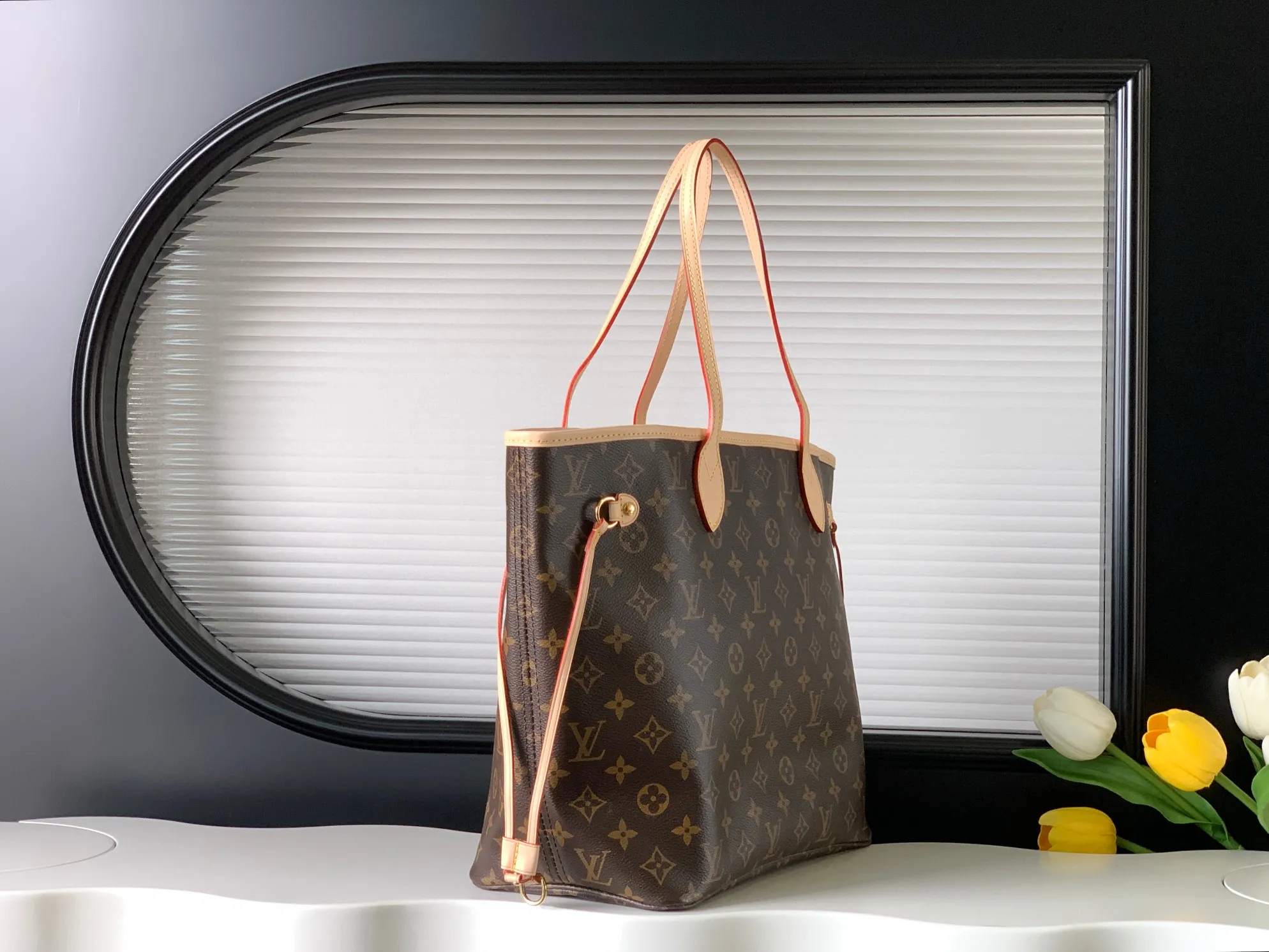 Alternative view of Louis Vuitton Neverfull MM Tote Bag Monogram Canvas with Pink Interior