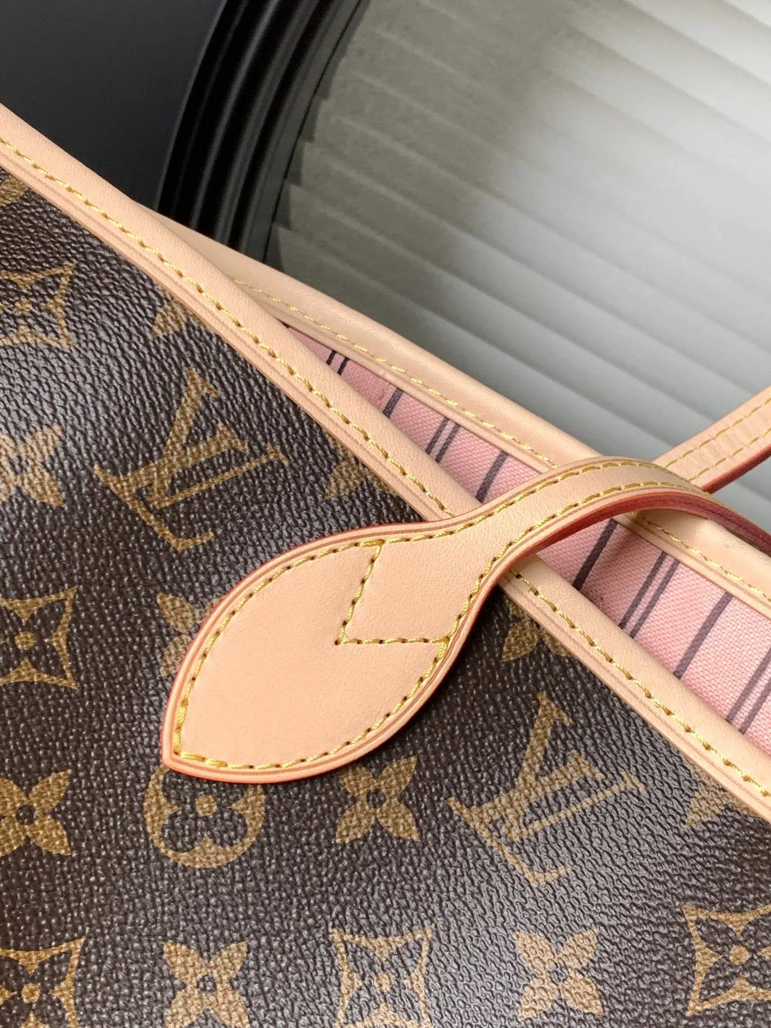 Louis Vuitton Neverfull MM Tote Bag Monogram Canvas with Pink Interior - 图片 5
