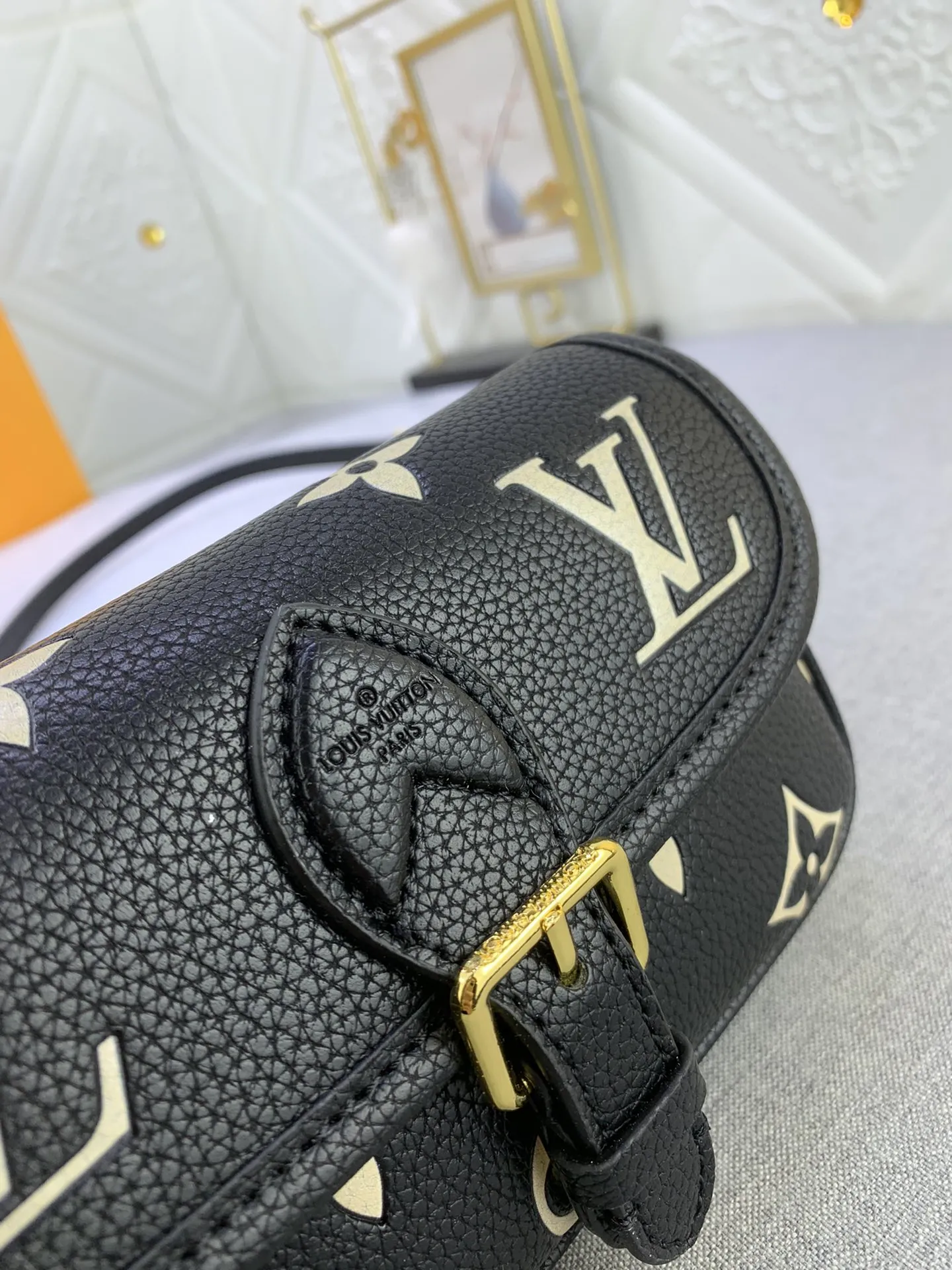 Louis Vuitton Nano Diane Bag Monogram Empreinte Black Leather White Letter - 图片 6
