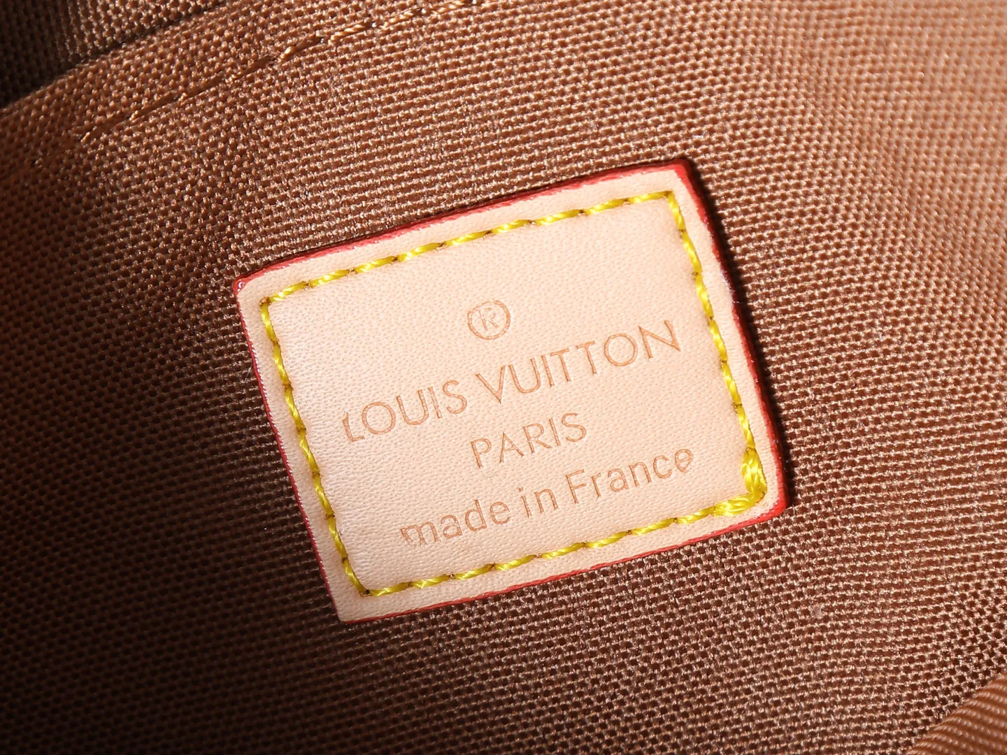Louis Vuitton Multi Pochette Accessoires Monogram Canvas with Army Green Strap - 图片 8