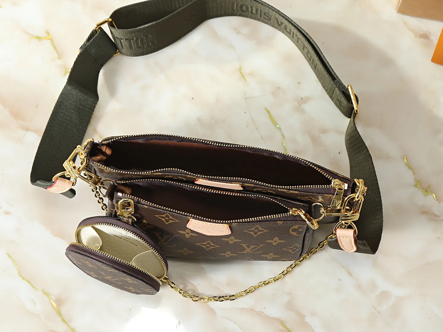 Louis Vuitton Multi Pochette Accessoires Monogram Canvas with Army Green Strap - 图片 9