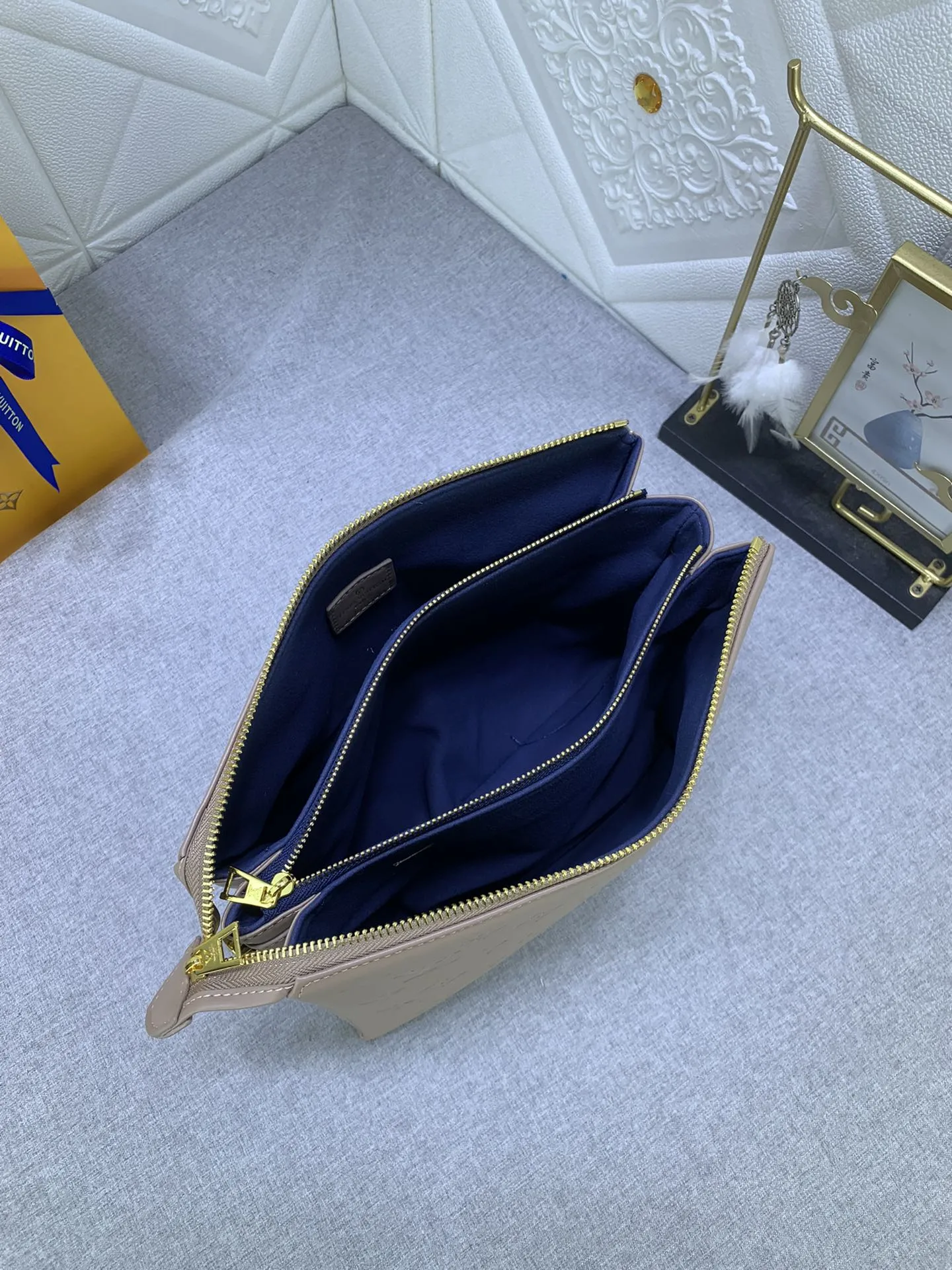 Louis Vuitton Coussin Bag Monogram Embossed Lambskin Tourterelle - Image 9
