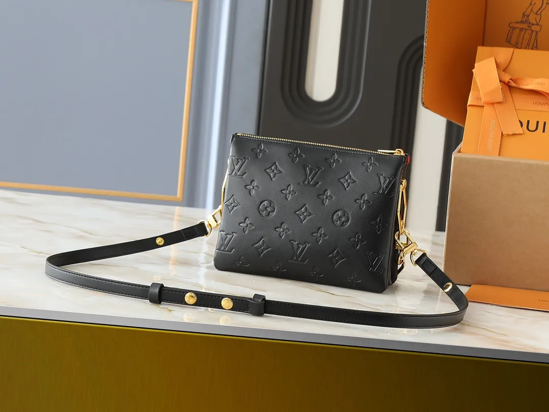 Louis Vuitton Mini Coussin BB Bag Black Monogram Embossed Leather - 图片 3