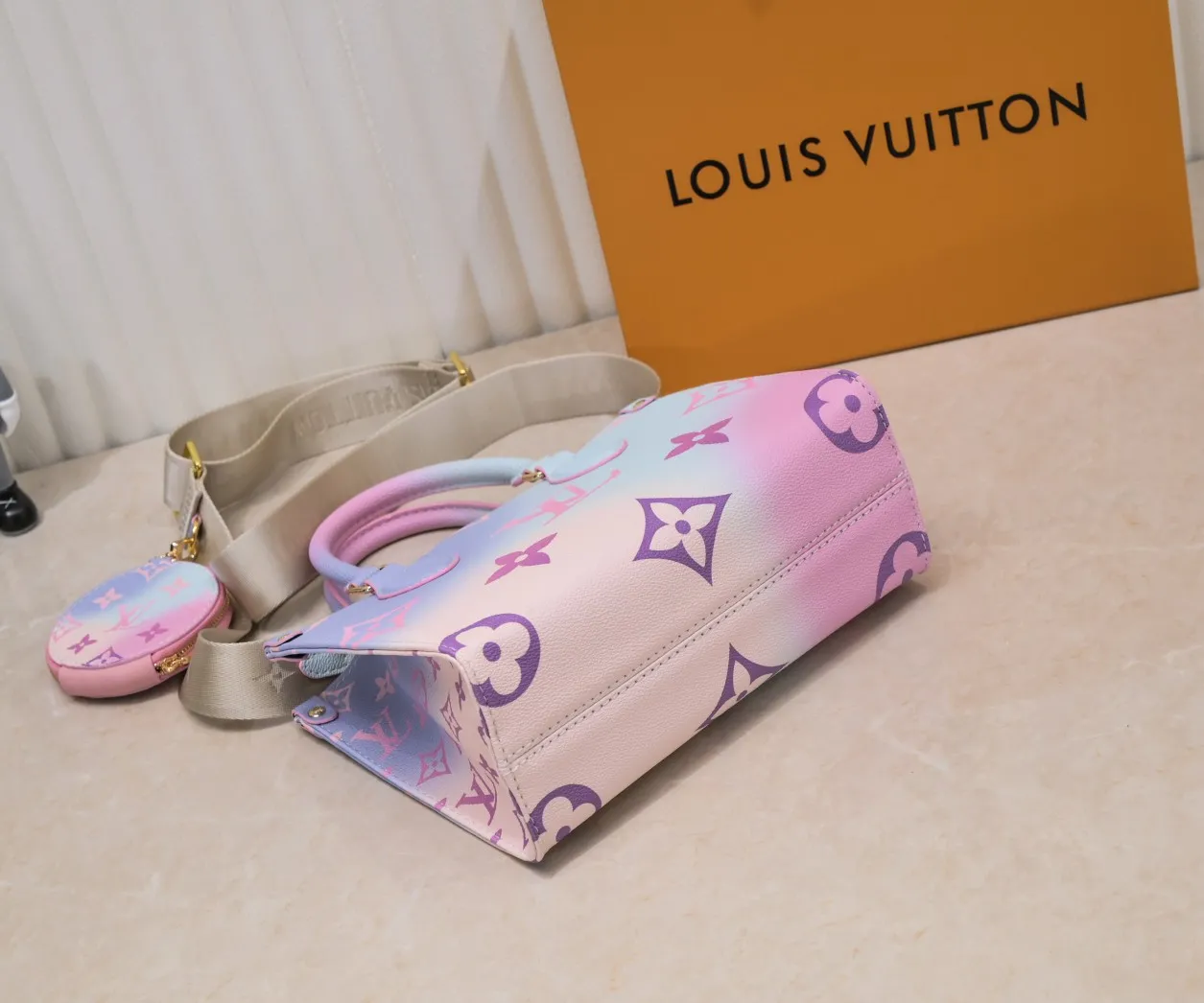 Louis Vuitton OnTheGo PM Tote Bag Pastel Gradient Monogram Canvas - Image 3