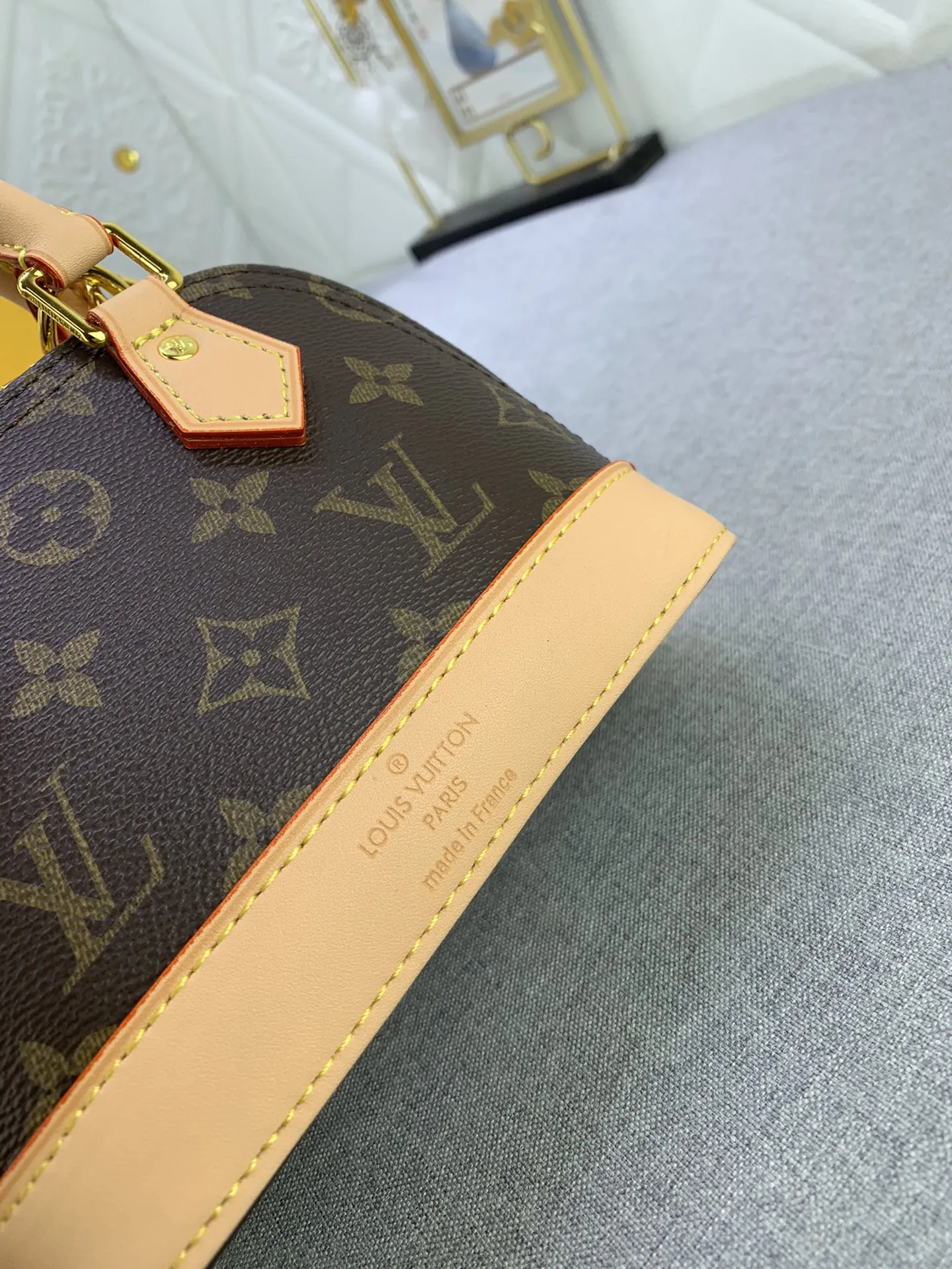 Louis Vuitton Nano Alma Handbag Monogram Canvas - 图片 6