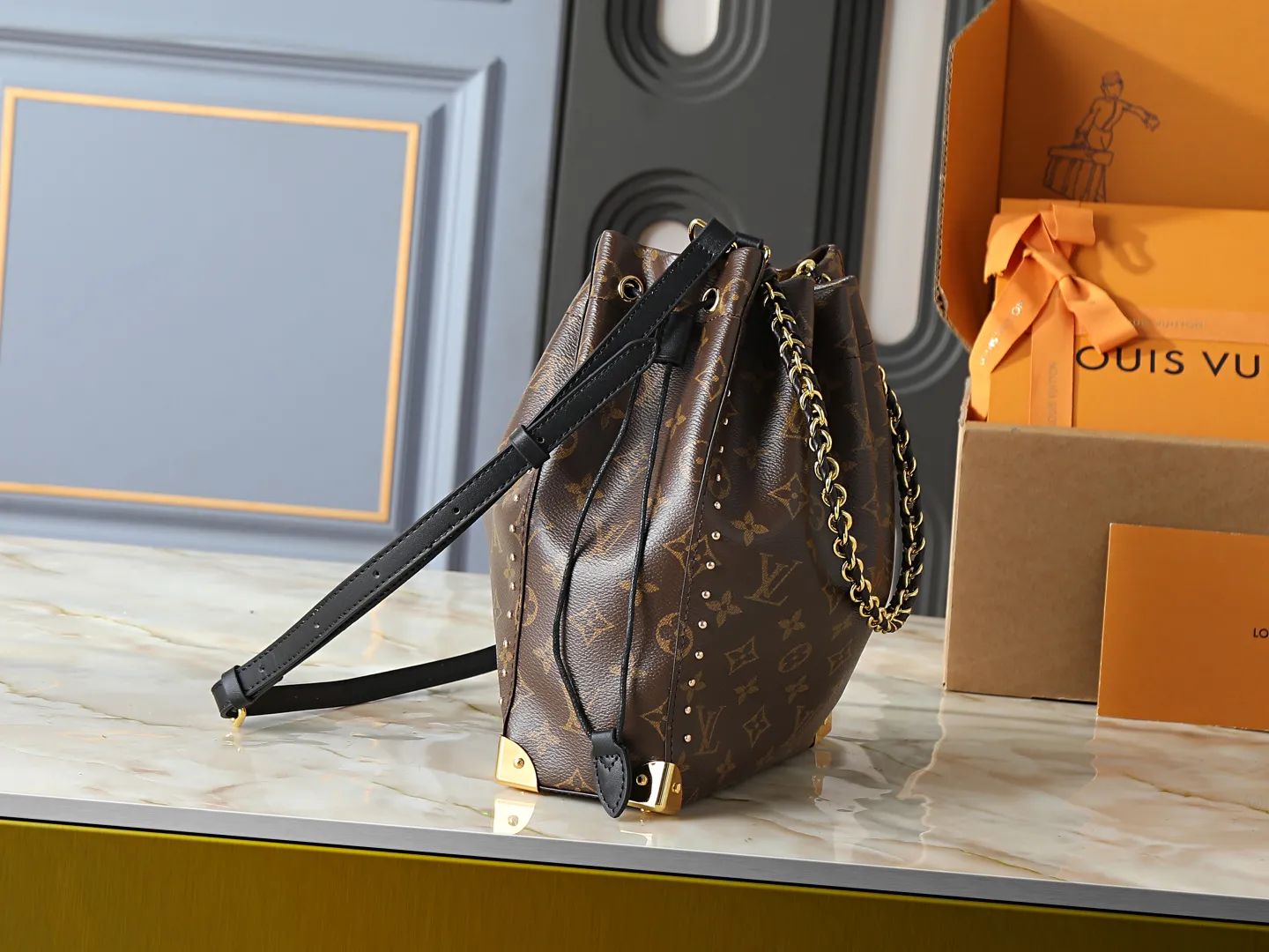Alternative view of Louis Vuitton No?? Trunk Bucket Handbag