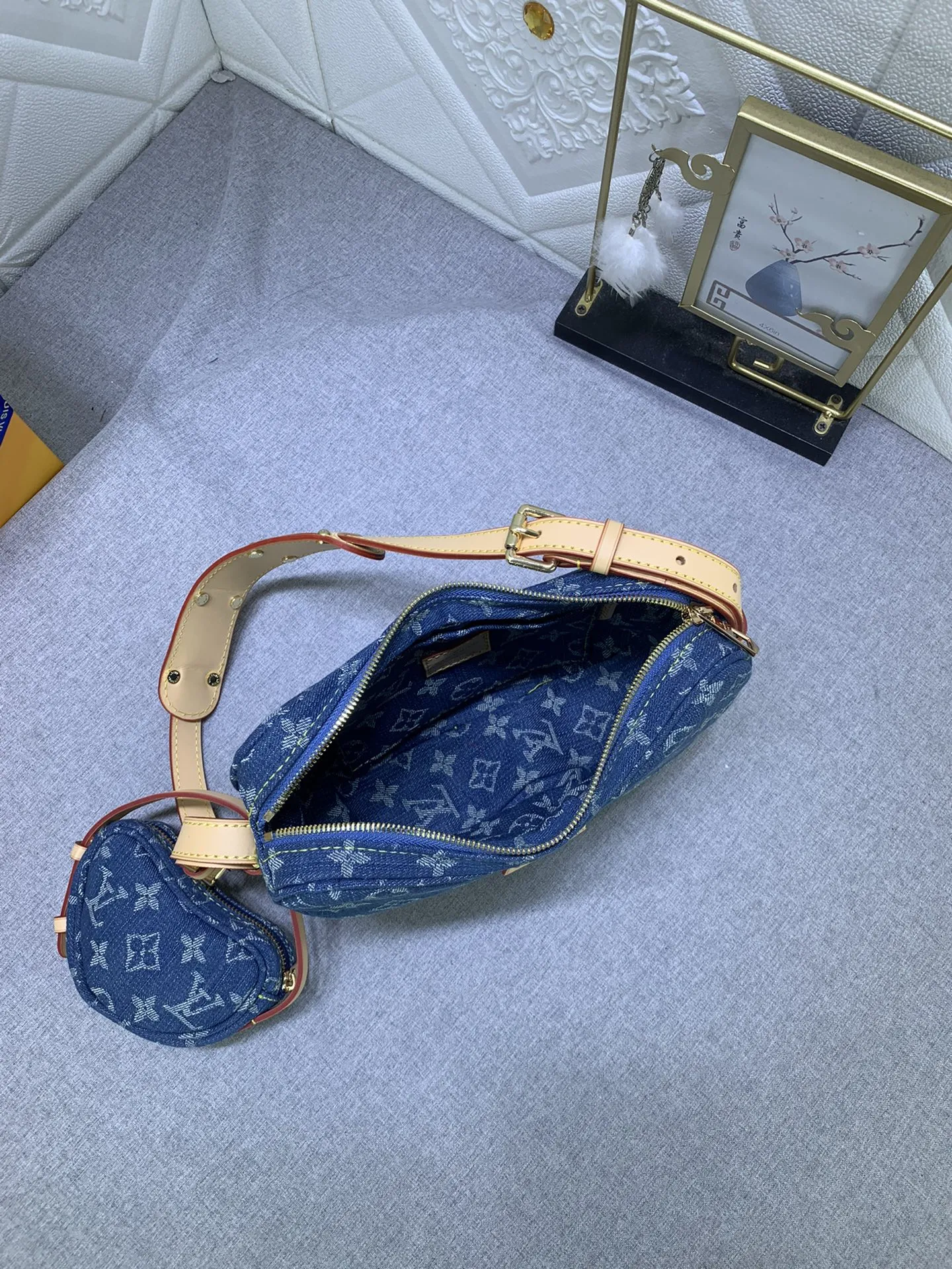 Louis Vuitton Pea Bag Monogram Denim Croissant Bag - Image 9