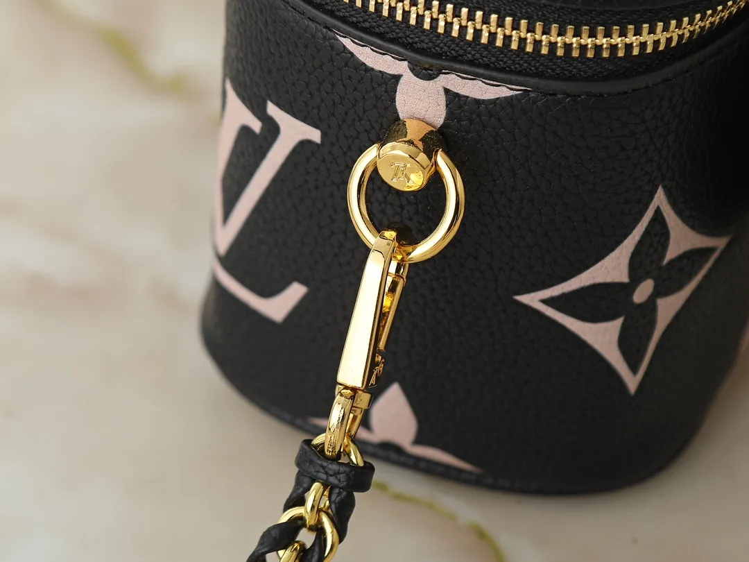 Louis Vuitton Vanity PM Handbag Giant Monogram Empreinte Black with Letter - 图片 6