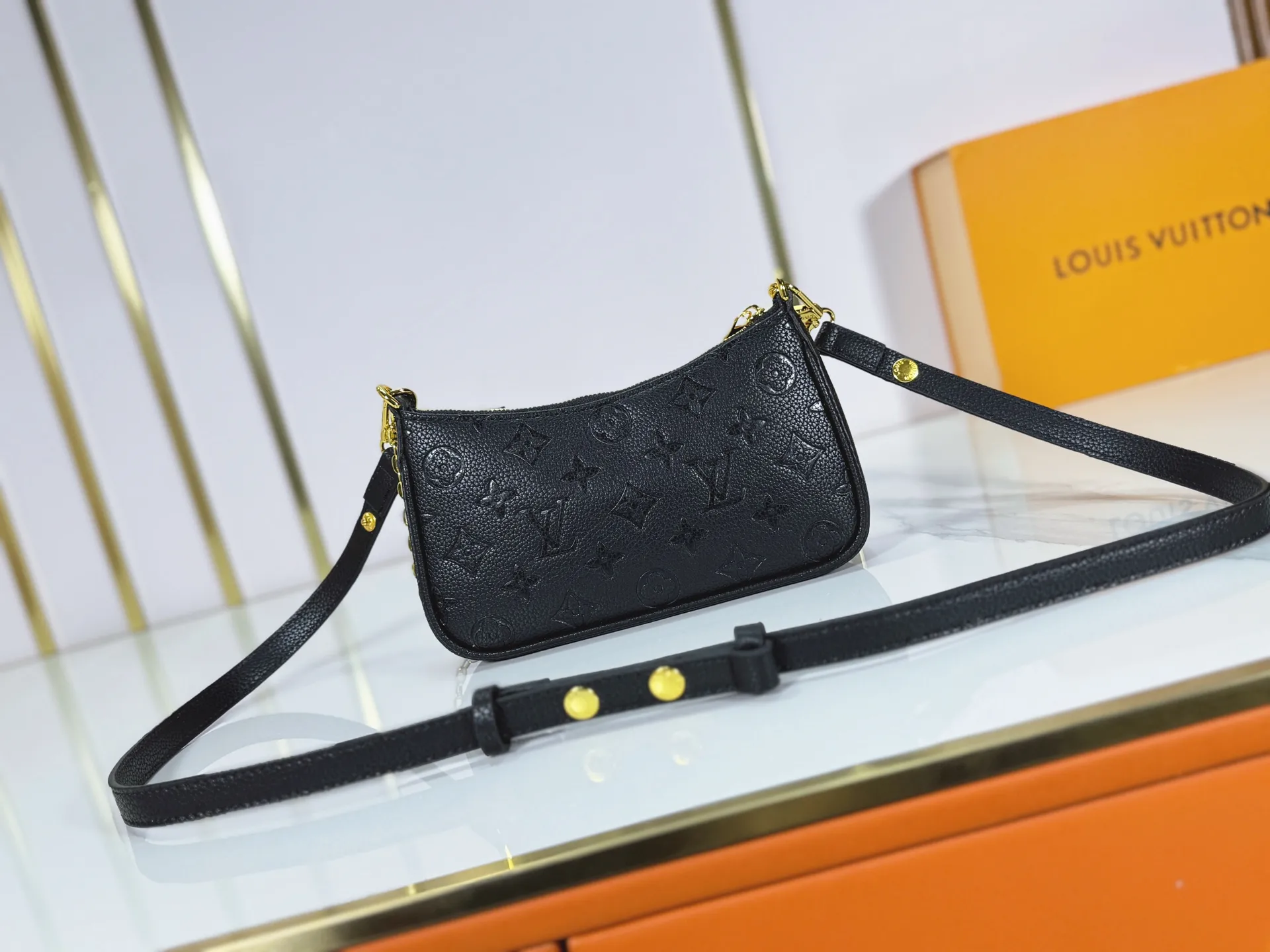 Louis Vuitton Easy Pouch on Strap Monogram Empreinte Black - 图片 4