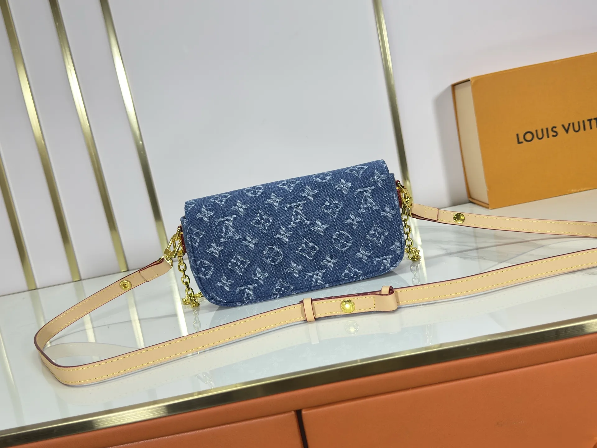 Louis Vuitton Wallet on Chain Ivy Monogram Denim - 图片 4