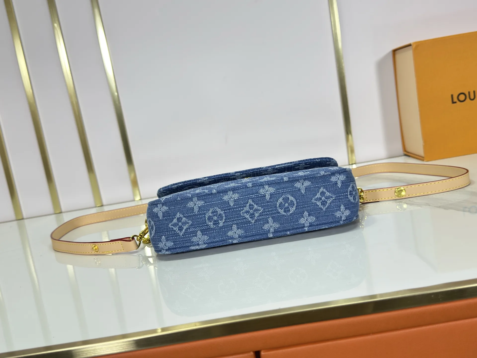 Louis Vuitton Wallet on Chain Ivy Monogram Denim - 图片 5