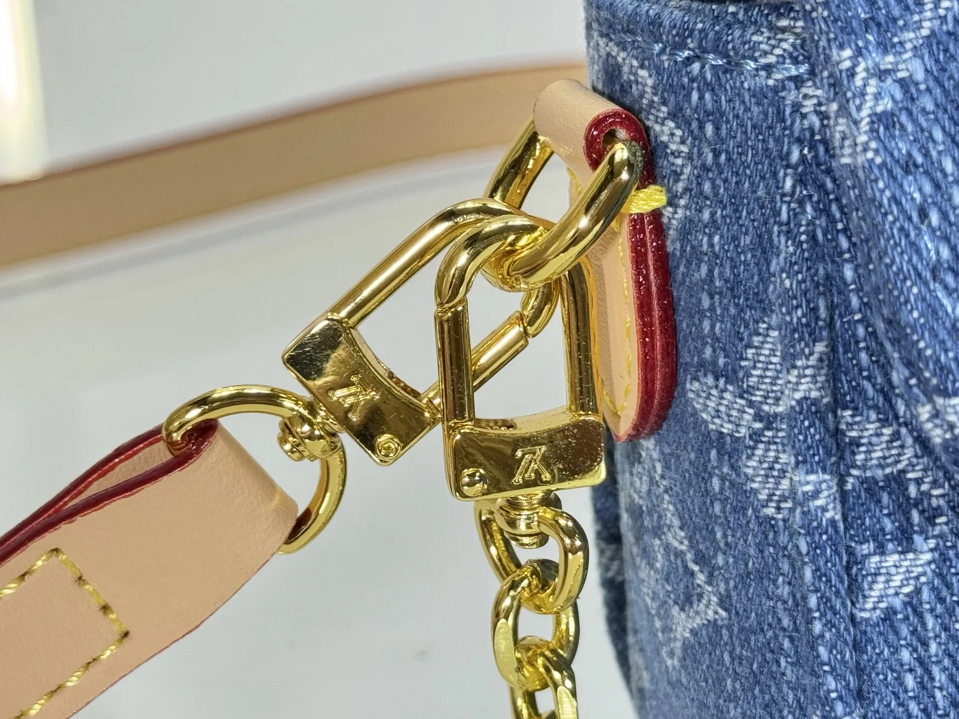 Louis Vuitton Wallet on Chain Ivy Monogram Denim - 图片 6